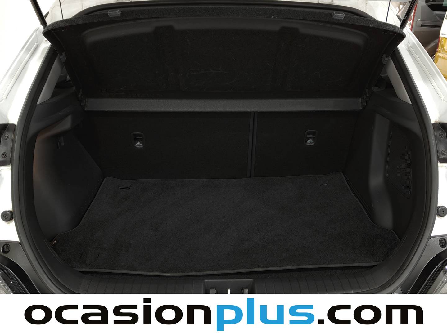 Fotos maletero Hyundai Kona Hyundai Kona 1.6 GDI HEV Style Sky DCT (141 CV)