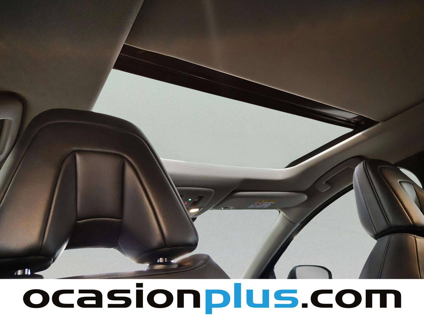 Extras y acabados del Nissan Ariya NISSAN Ariya 5p 63 kWh 4x2 Advance CAR. 22kW