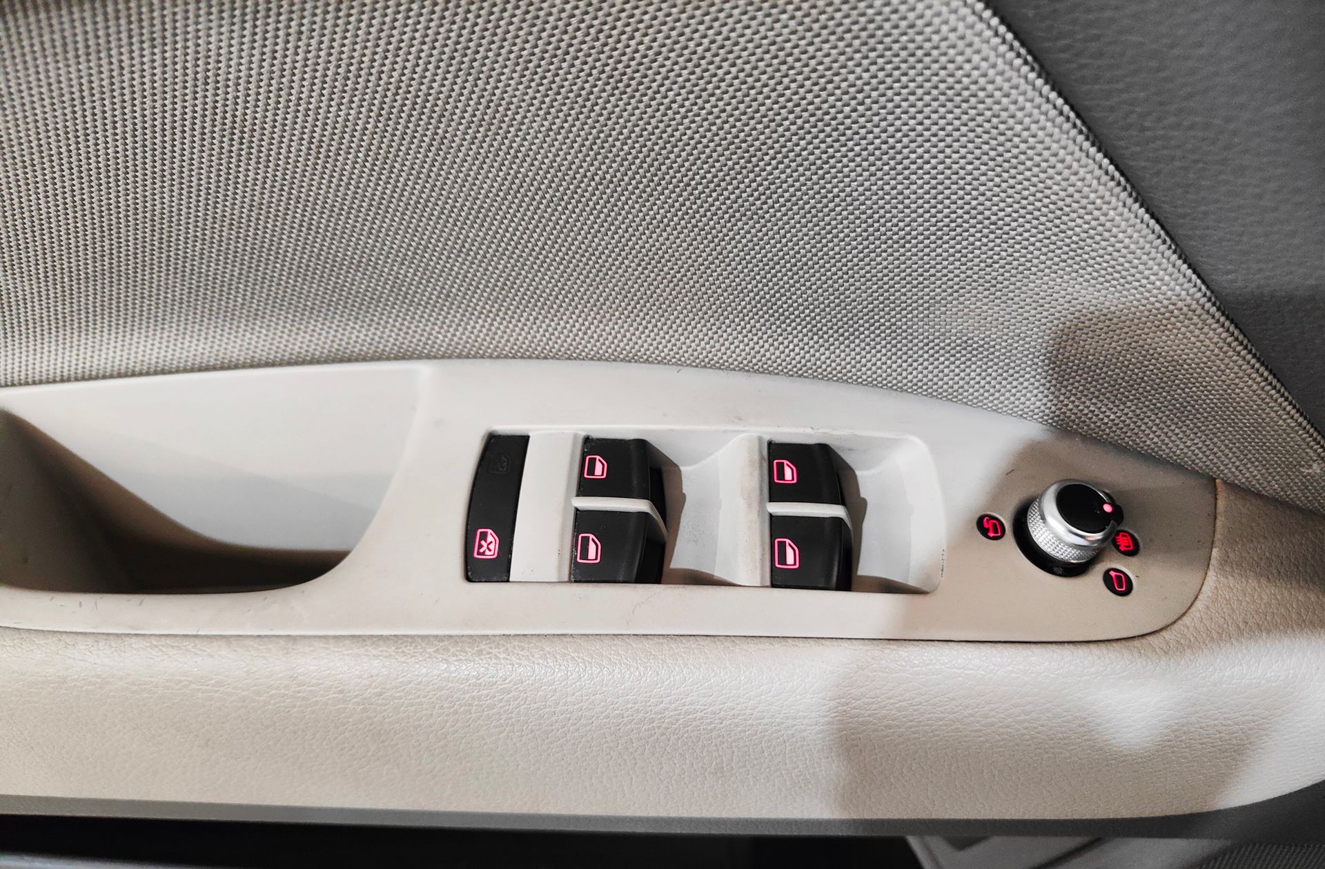 Audi Q7 Advanced 3.0 TDI quattro tiptronic 7 plazas - foto 33