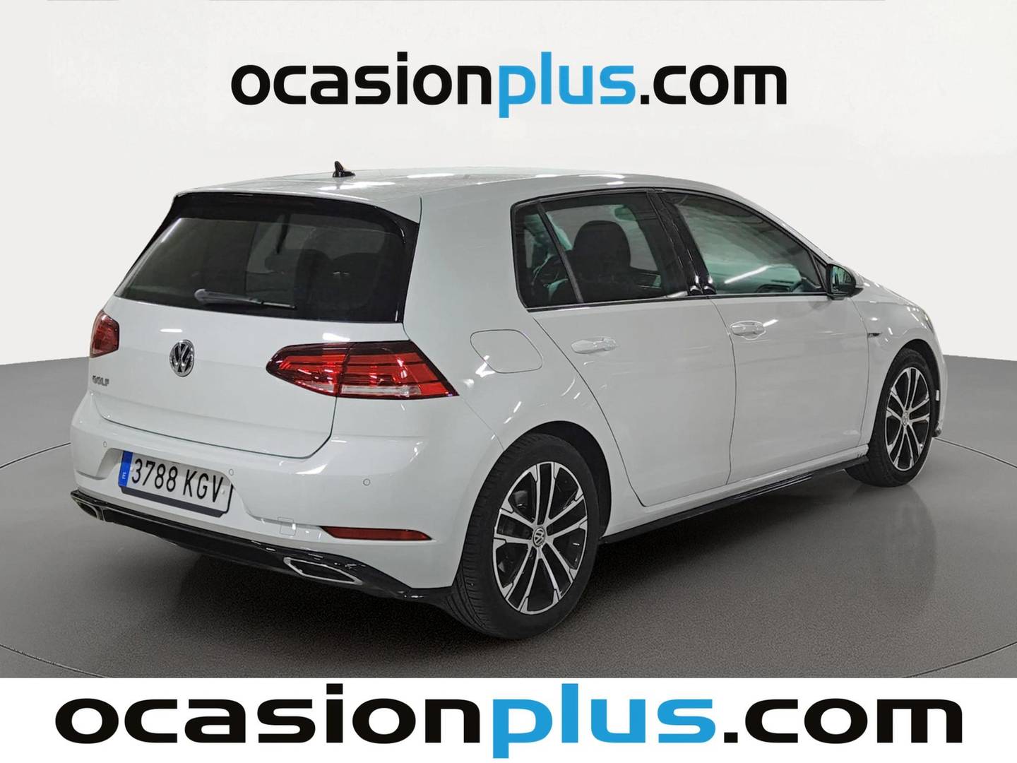 Foto trasera Volkswagen Golf Volkswagen Golf 1.5 TSI Evo Sport (150 CV) Pack R-Line derecha