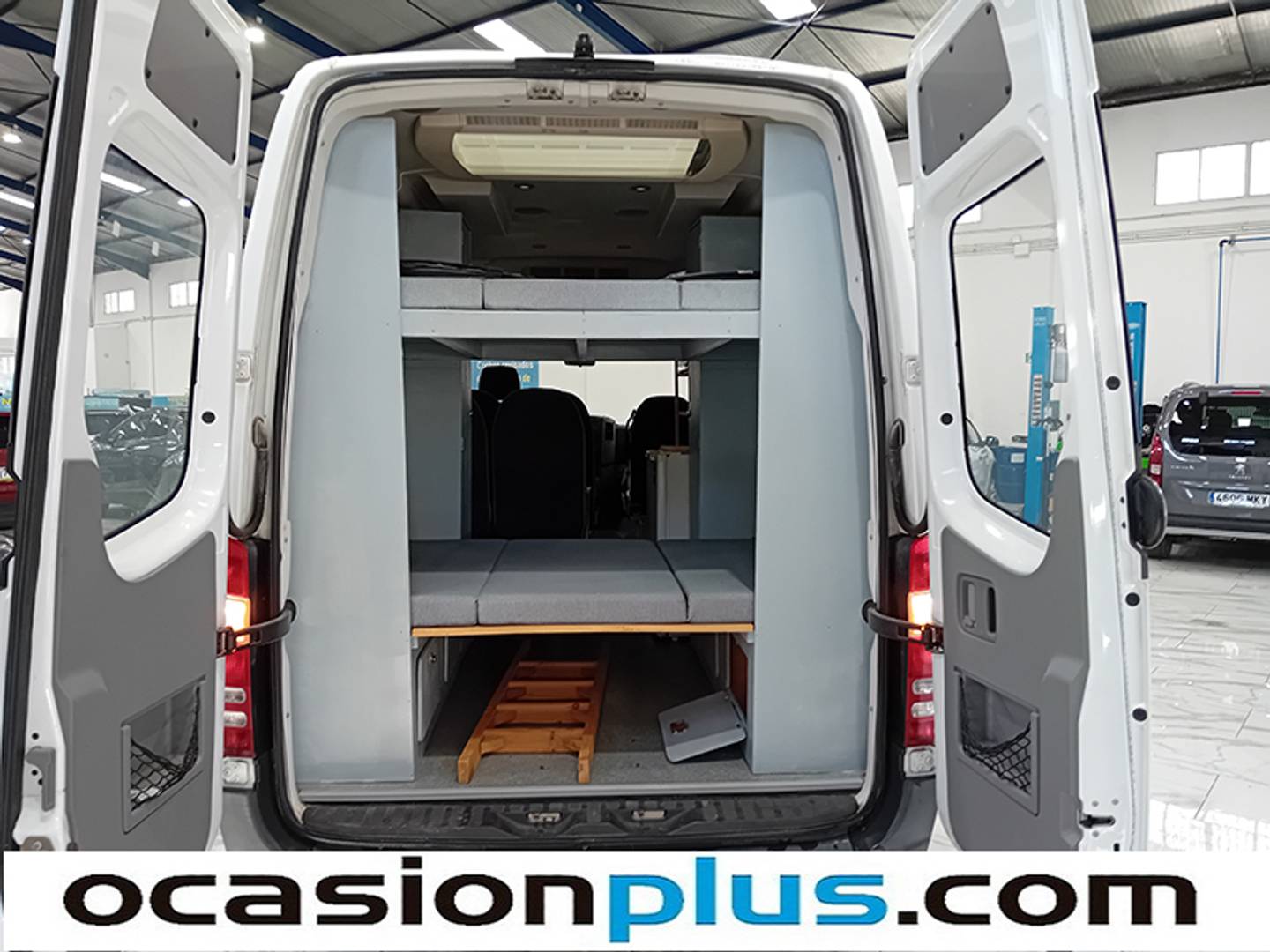 Foto Mercedes Sprinter Mercedes-Benz Sprinter Furgon 311 CDI Medio 3.5T Techo Alto (109 CV) 6 PLAZAS