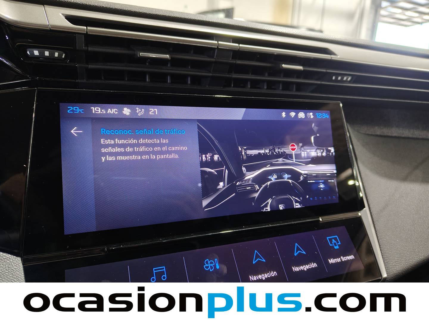 Foto Peugeot 408 Peugeot 408 PHEV 180 e-EAT8 (181 CV)