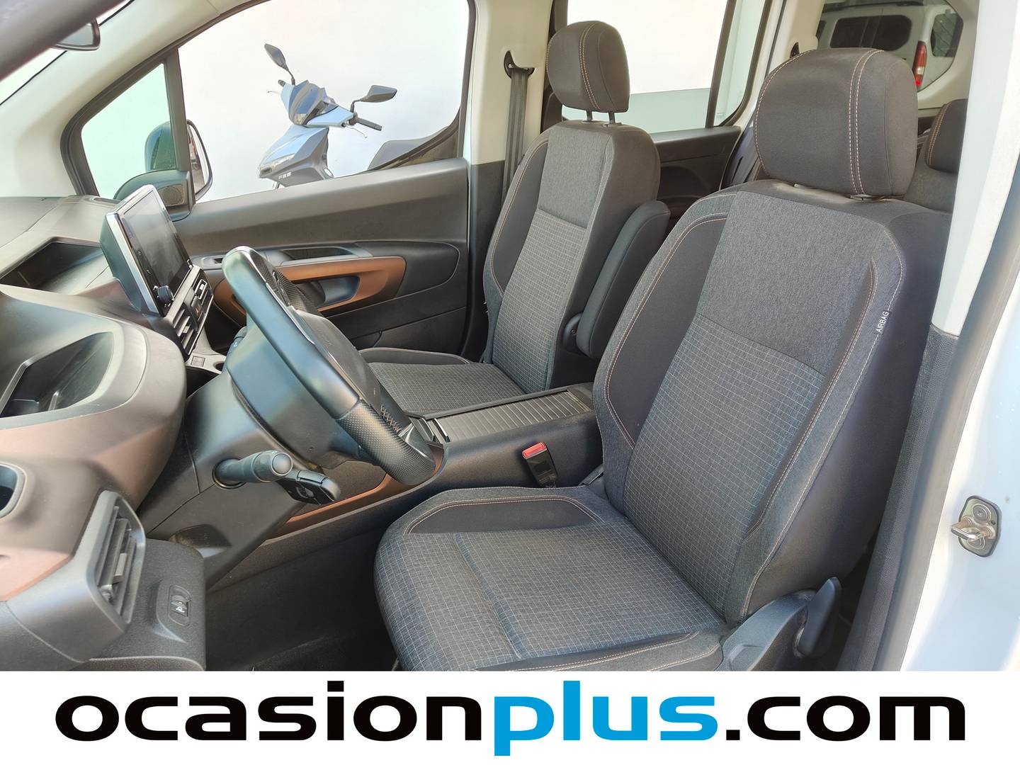 Foto asientos delanteros Peugeot Rifter Peugeot Rifter BlueHDi 130 GT Long (130 CV) 7 Plazas