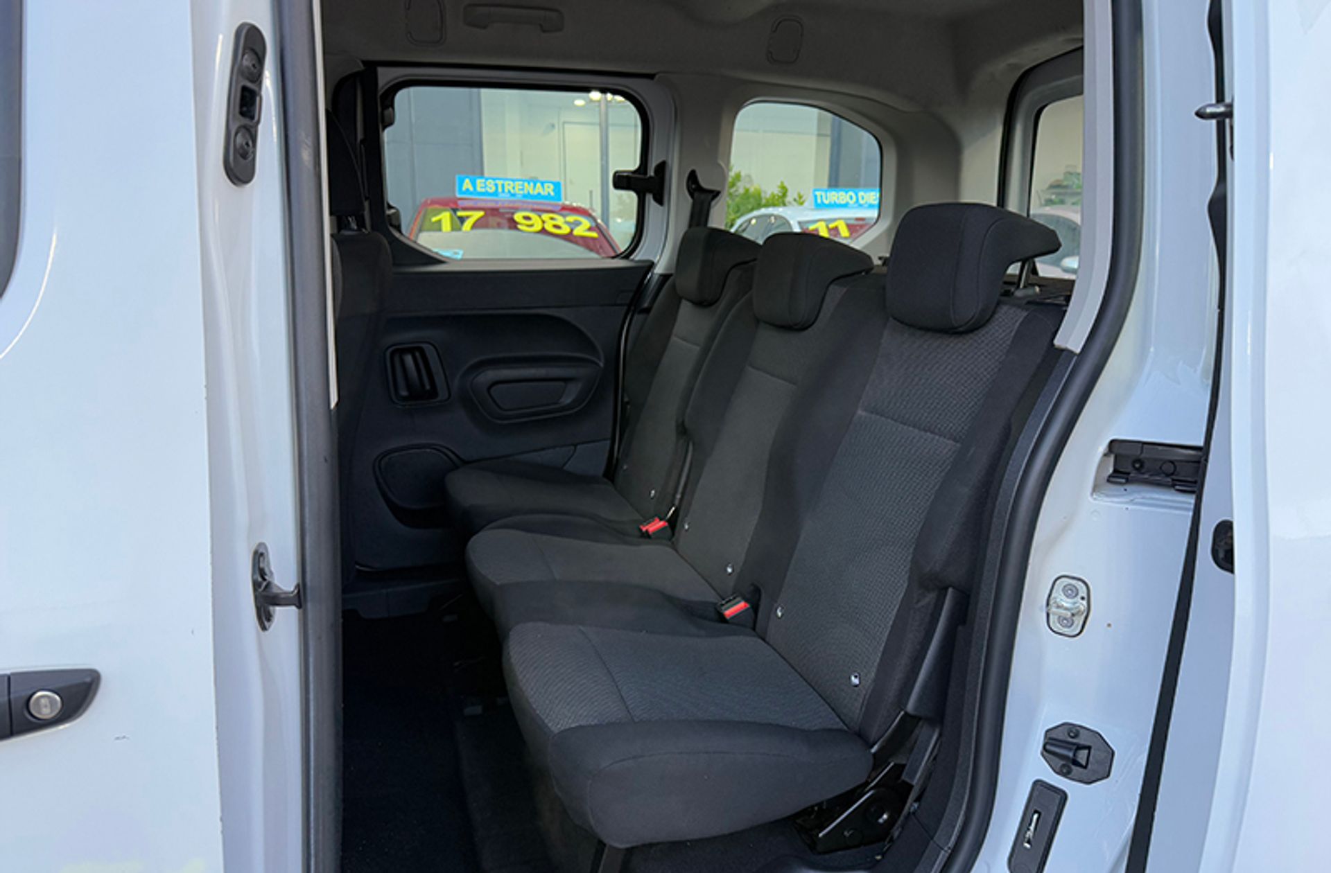 Opel Combo 1.5 TD Edition L - foto 8