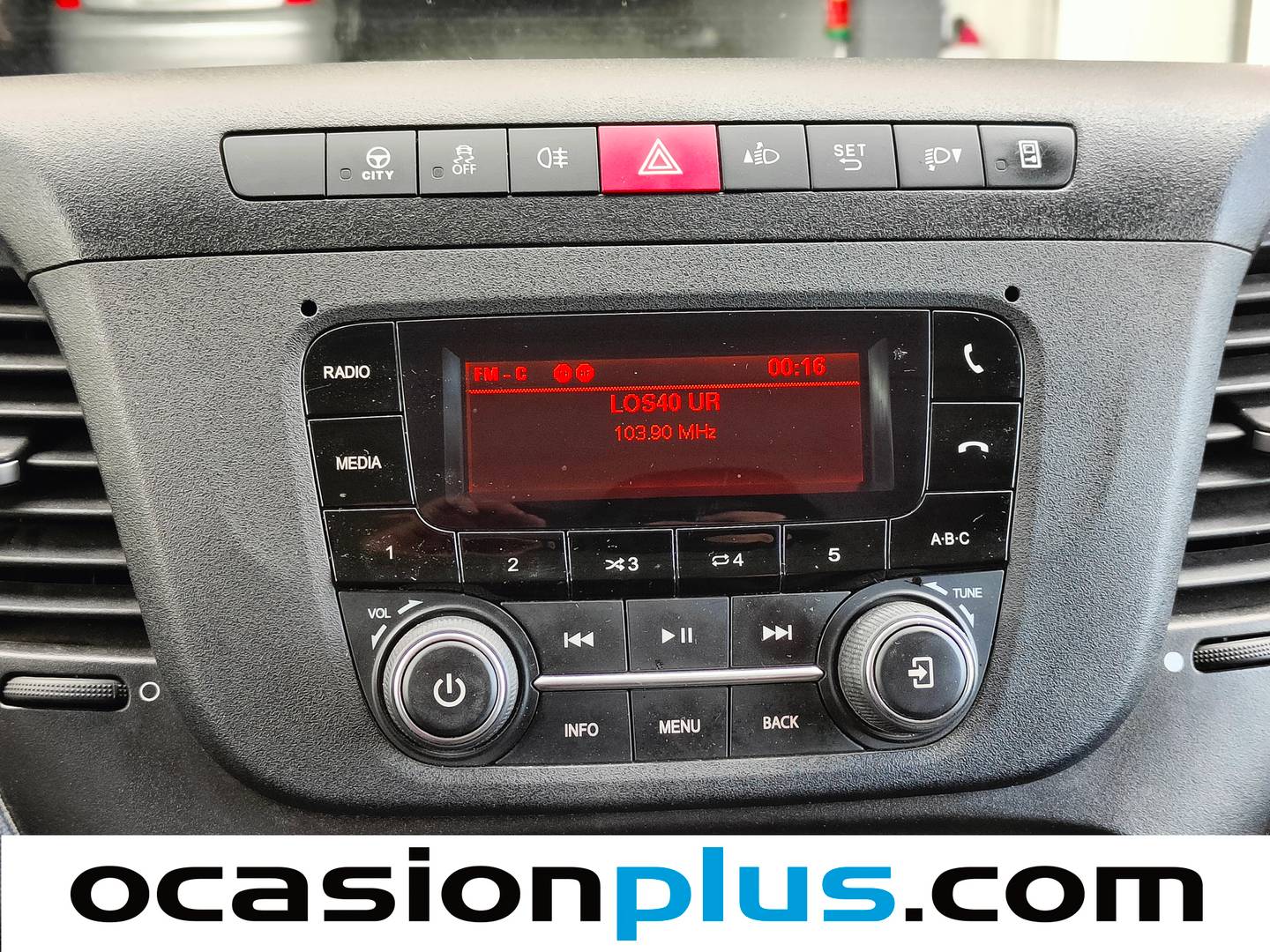 Foto Iveco Daily Iveco Daily Furgon 35S 16 V 3520L/H2 (156 CV)