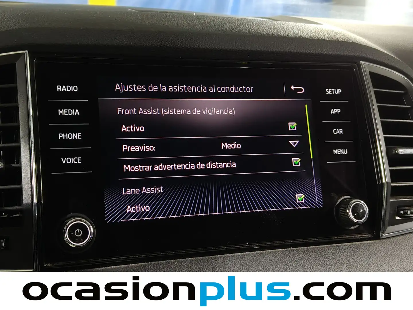 Foto Skoda Karoq Skoda Karoq 2.0 TDI Ambition 4X4 DSG (150 CV)