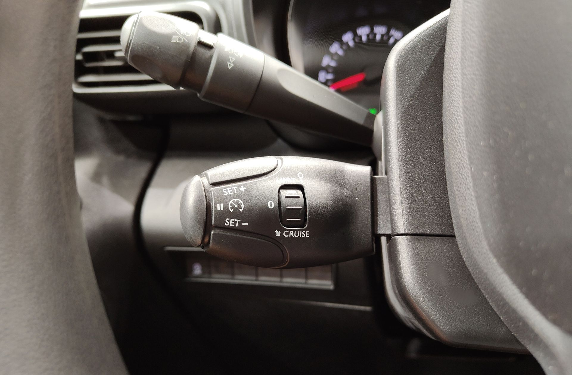 Citroën Berlingo Furgon BlueHDi 100 Talla M Control - foto 24