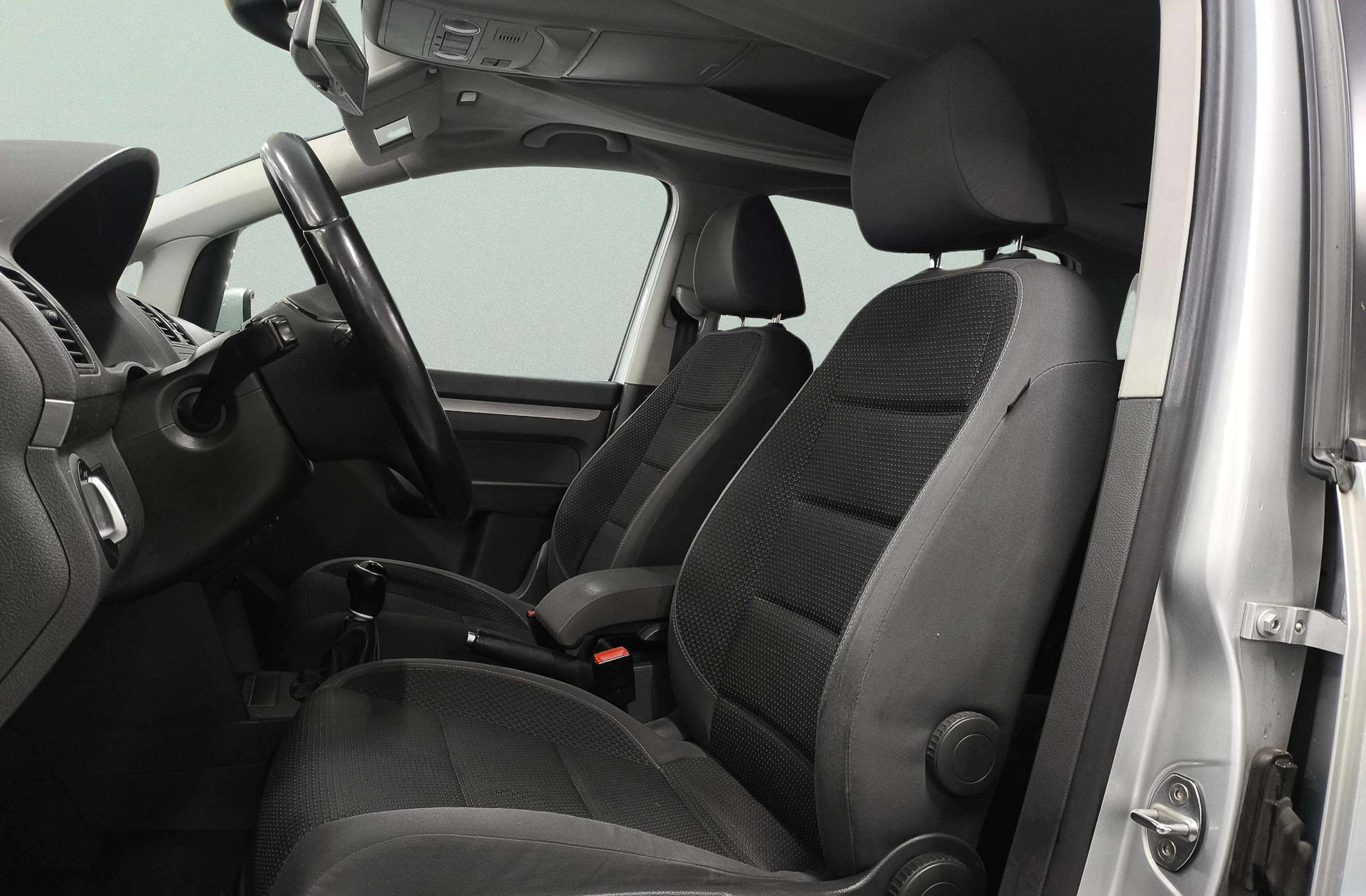 Volkswagen Touran Advance 2.0 TDI - foto 10