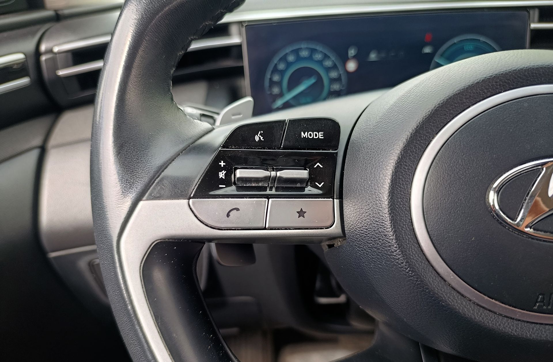 Hyundai Tucson 1.6 T-GDi HEV Tecno 2C - foto 30
