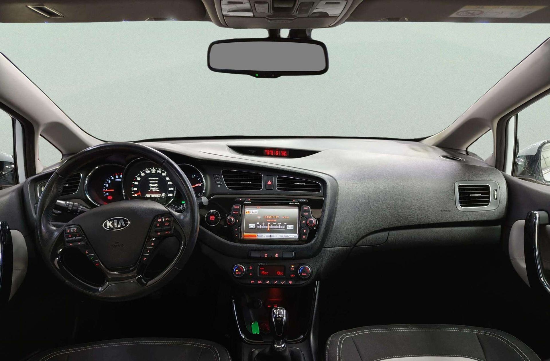 Kia Ceed 1.6 CRDi VGT Emotion - foto 7