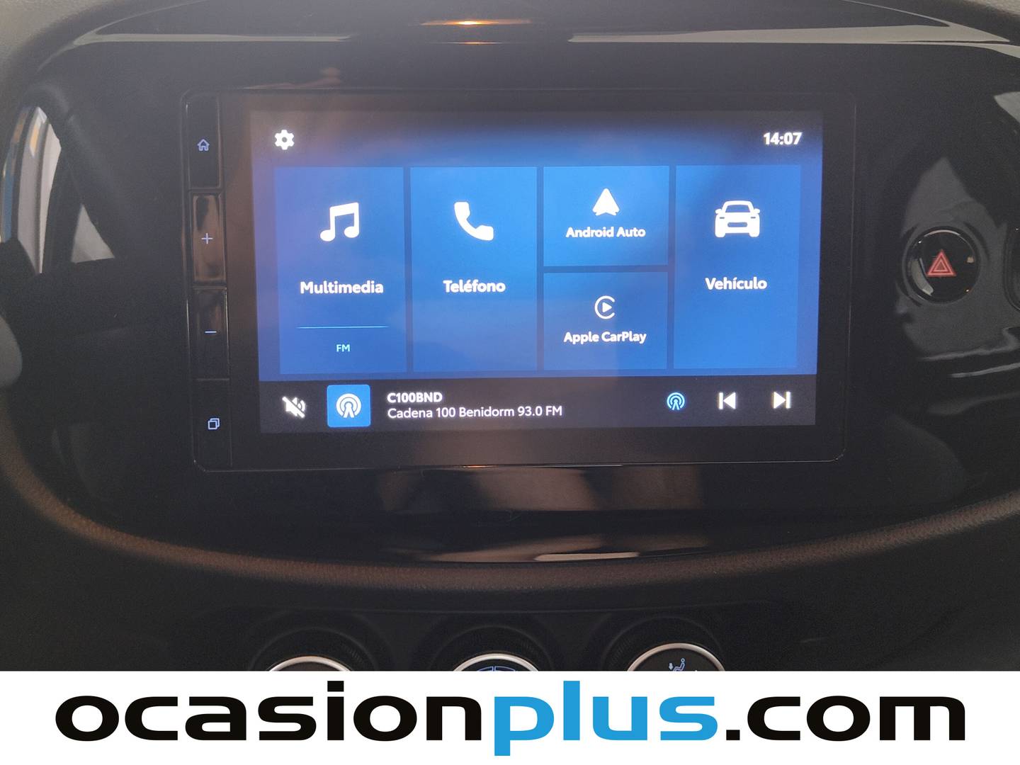Extras y acabados del Toyota Aygo X Cross Toyota Aygo X Cross 1.0 VVT-I Play (72 CV)