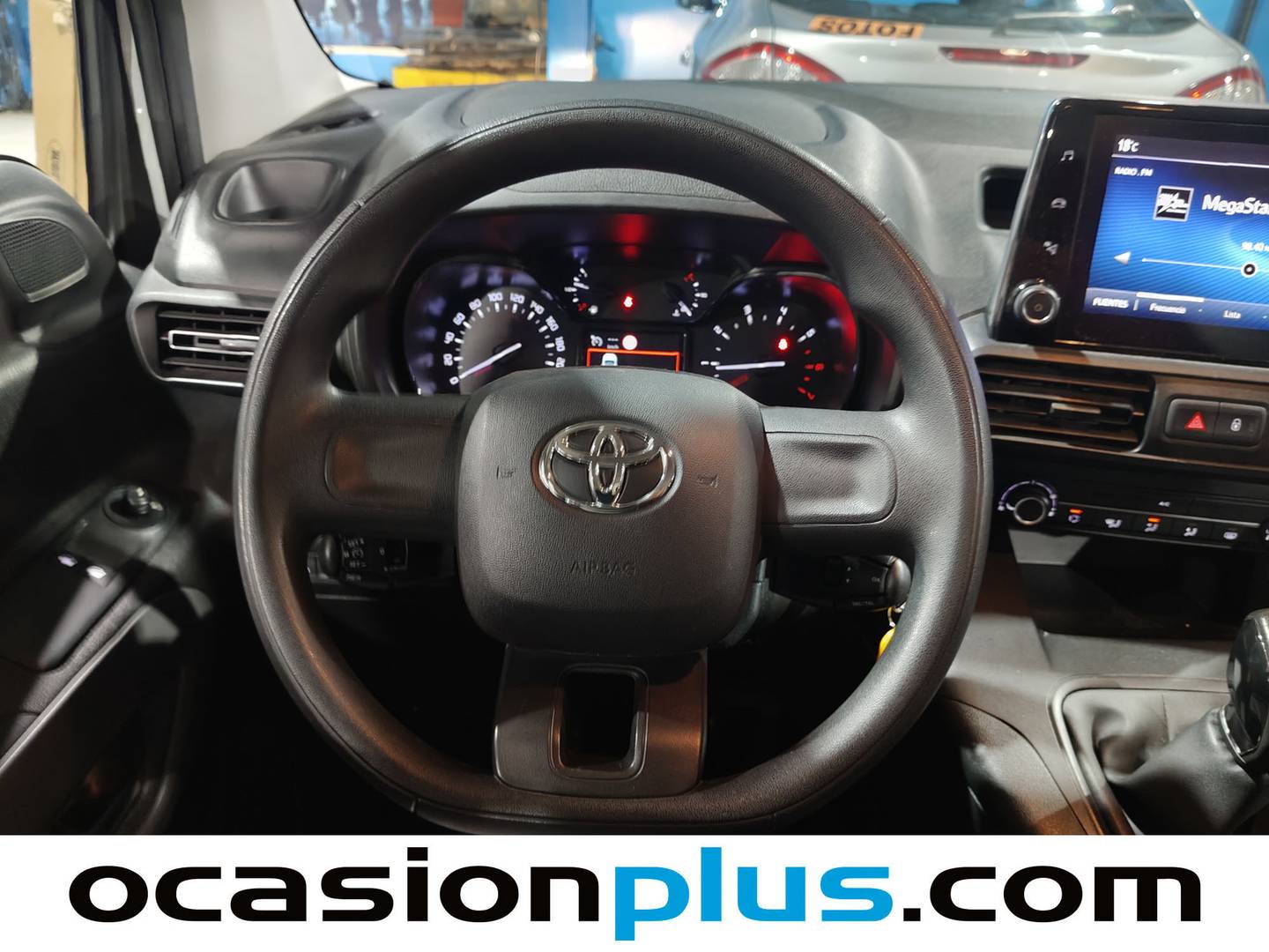 Equipamiento del Toyota Proace City Toyota Proace City 1.5D (100CV) VX L1