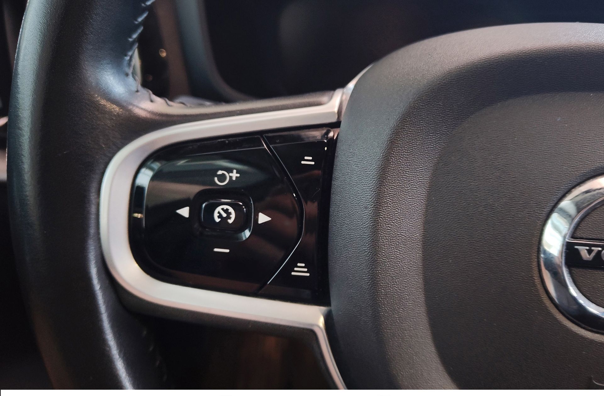 Volvo V60 D4 AWD - foto 26