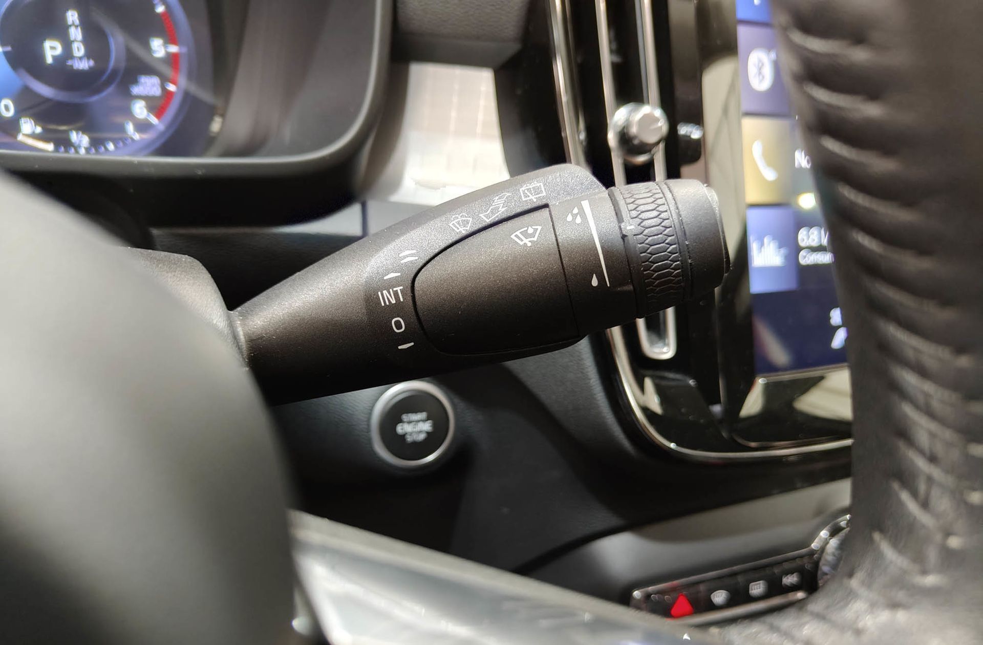 Volvo XC40 D3 Business Plus - foto 31