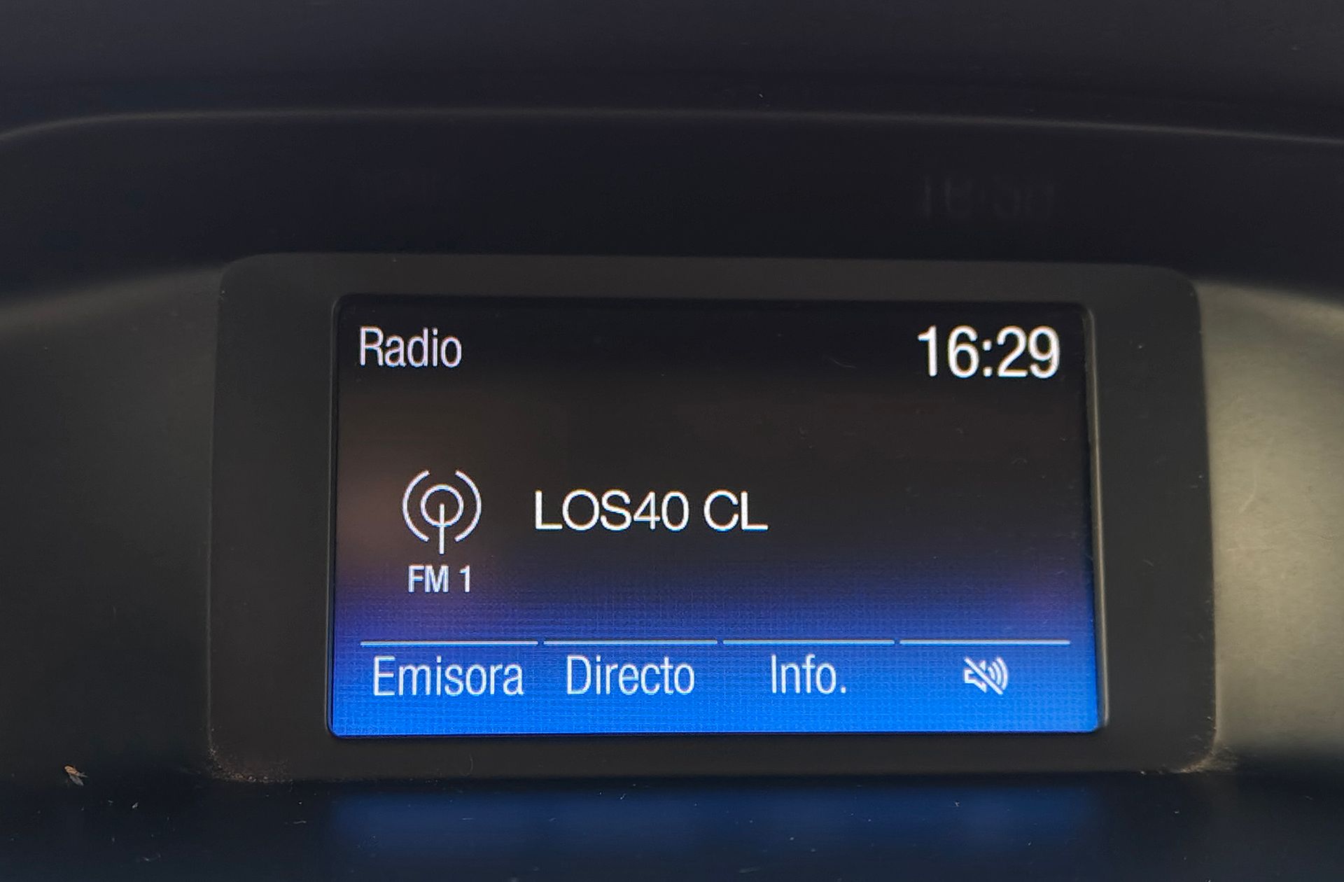 Ford Focus 1.6 TI-VCT Trend+ PowerShift - foto 29