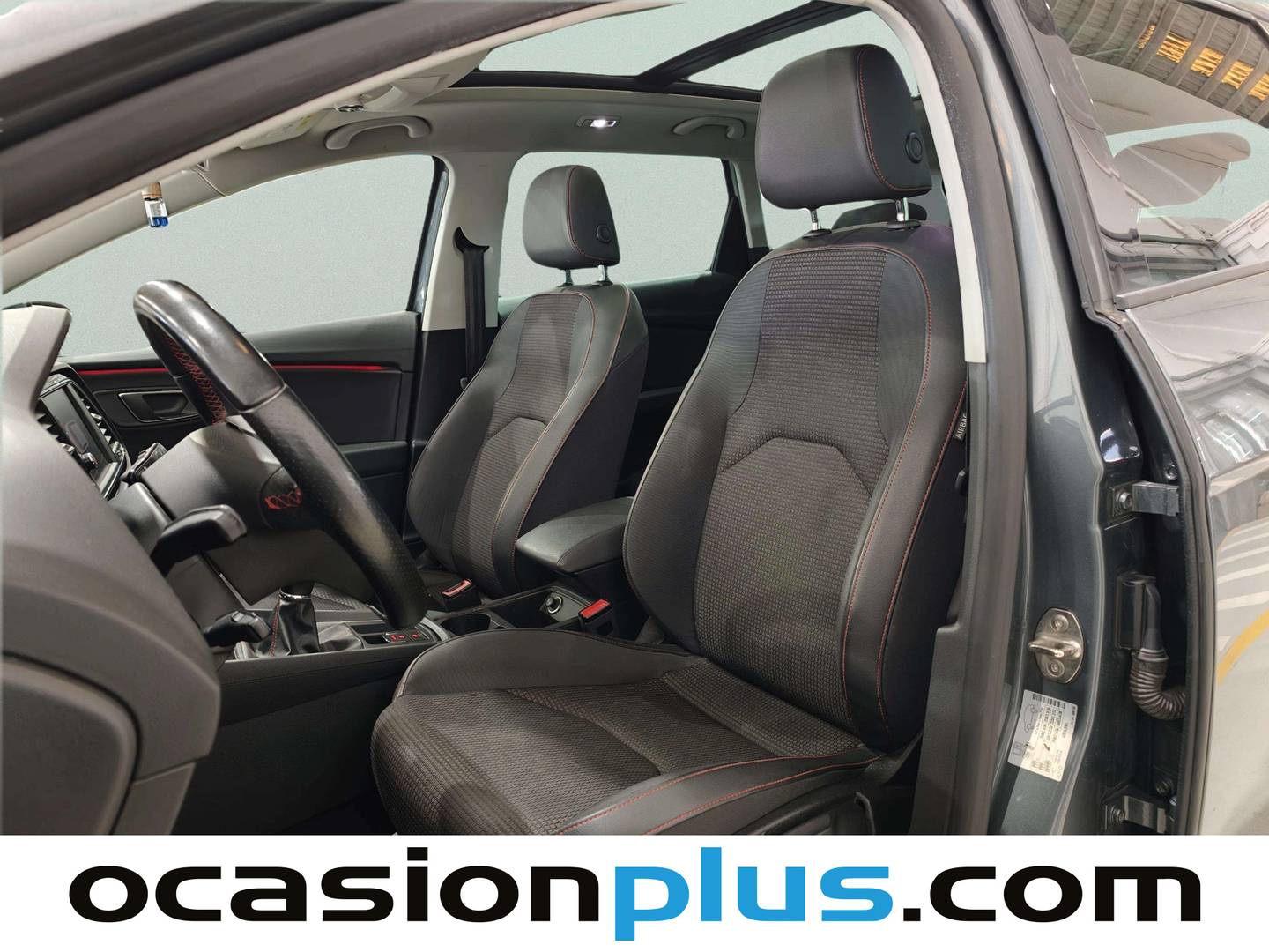 Foto asientos delanteros Seat León SEAT León ST ST 1.4 TSI ACT S&S FR Advanced 110 kW (150 CV)