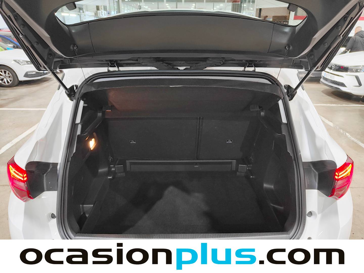 Foto Opel Grandland Opel Grandland 1.5 CDTi Design & Tech Auto (130 CV)