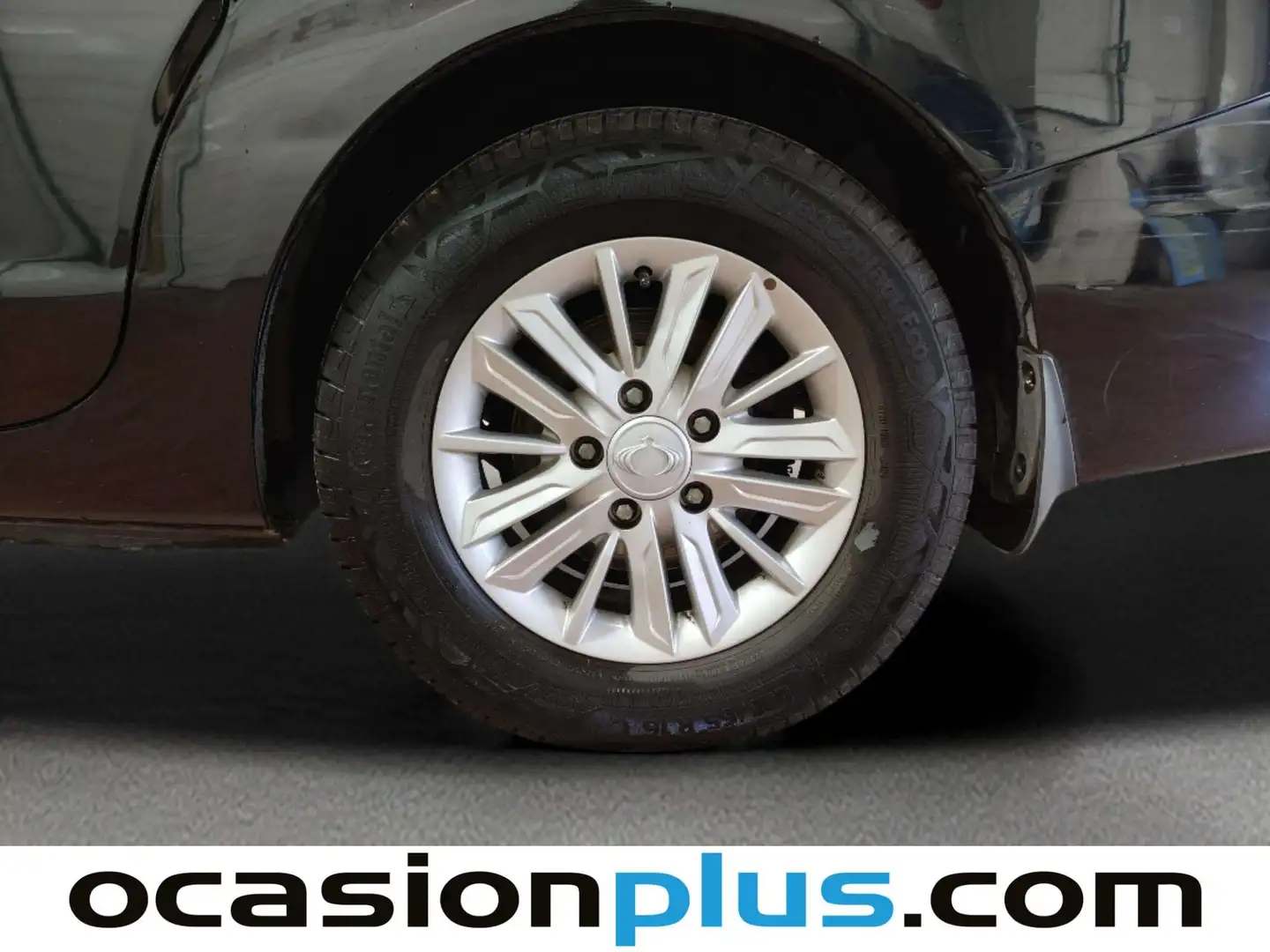 Foto SsangYong Rodius Ssangyong Rodius D22T Line  (178 CV) 7 plazas