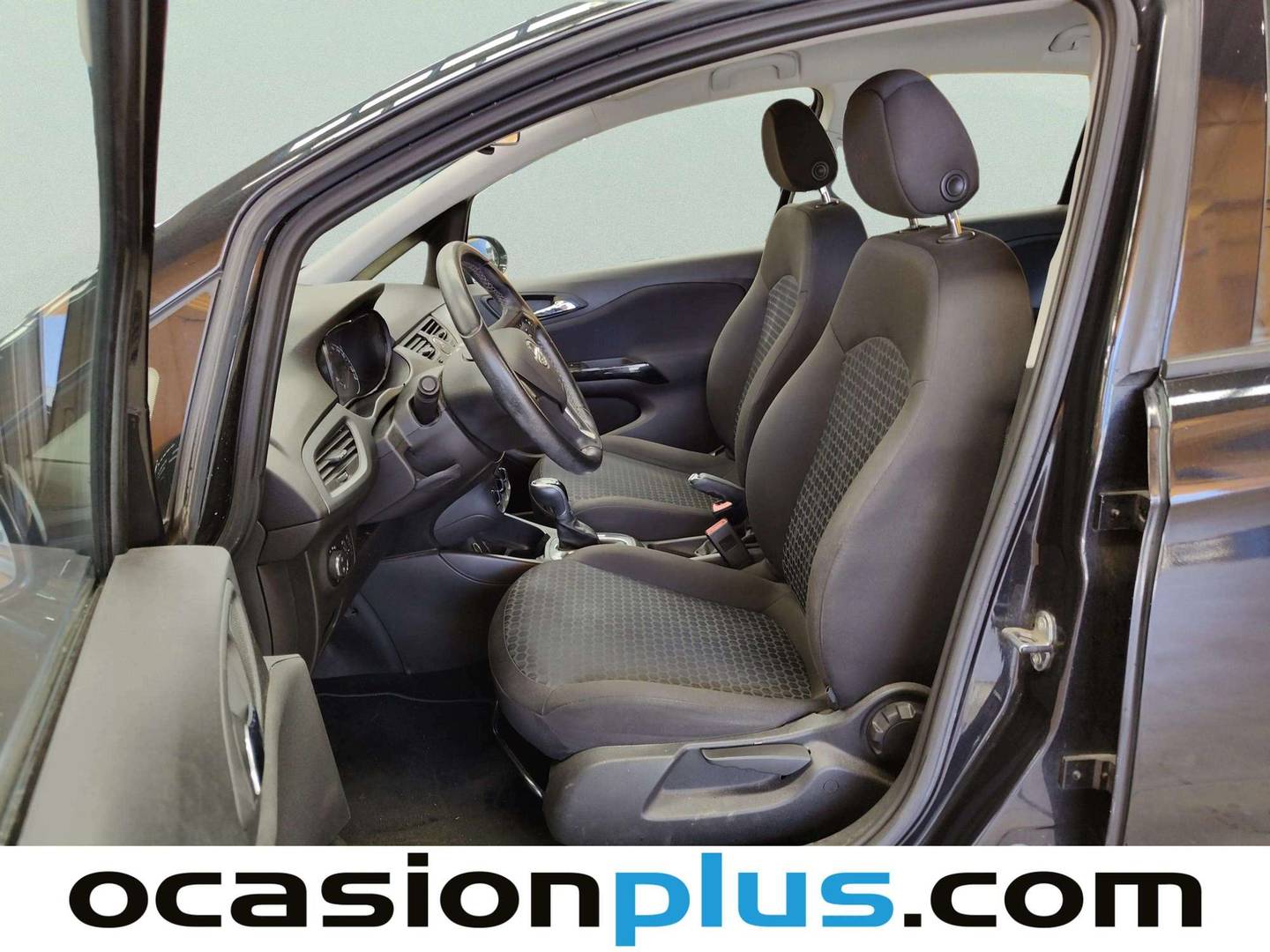 Foto asientos delanteros Opel Corsa Opel Corsa 1.4 Selective Auto (90 CV)