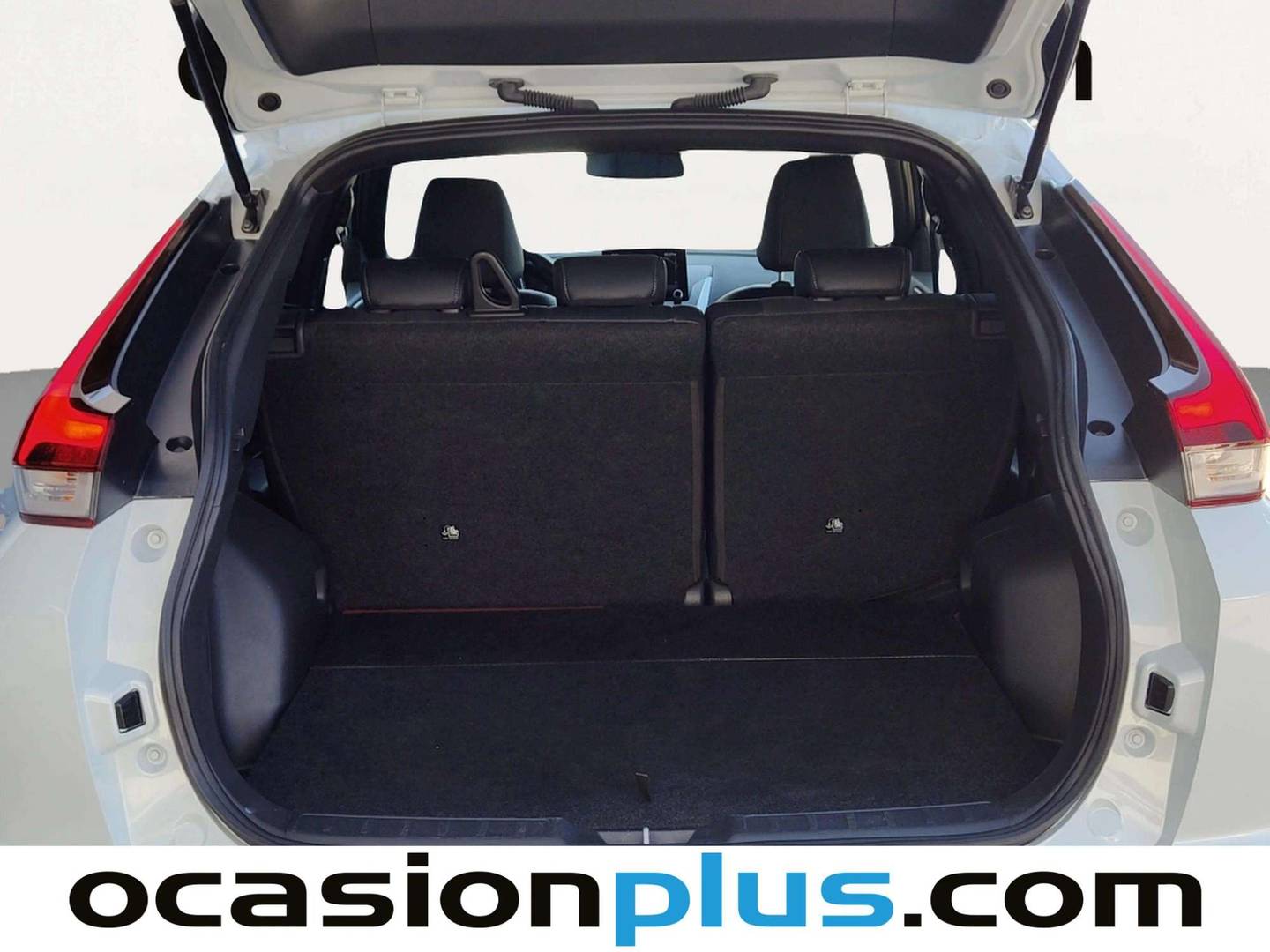 Fotos maletero Mitsubishi Eclipse Cross Mitsubishi Eclipse Cross 2.4 PHEV Kaiteki 4WD Auto (188 CV)