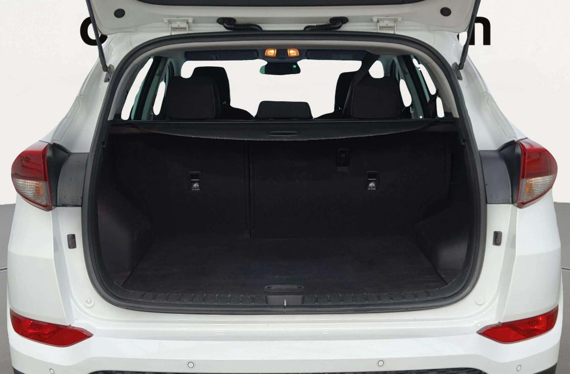 Hyundai Tucson 1.7 CRDi BlueDrive Kosmo 4x2 - foto 19