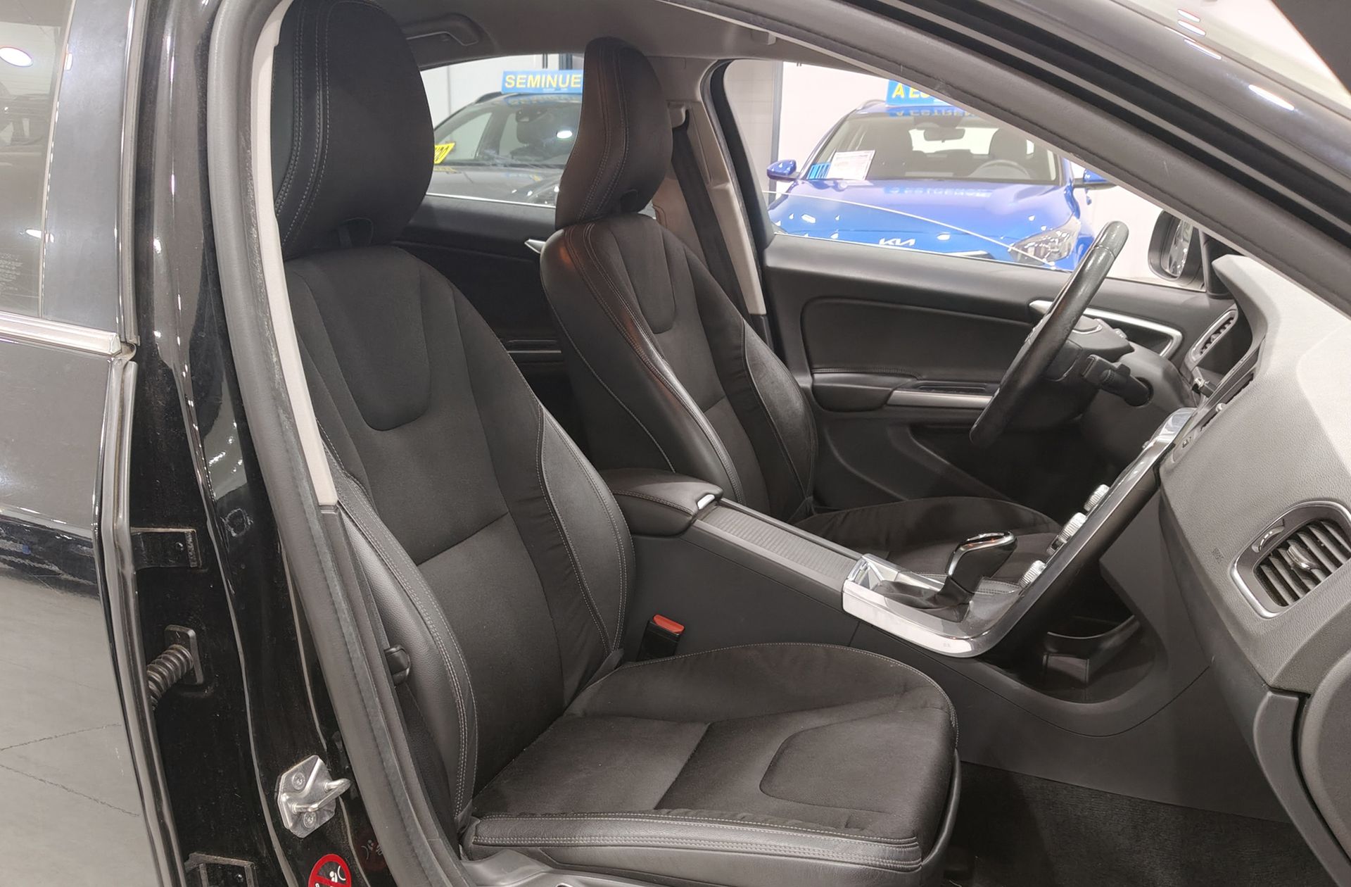 Volvo S60 D3 Momentum - foto 16
