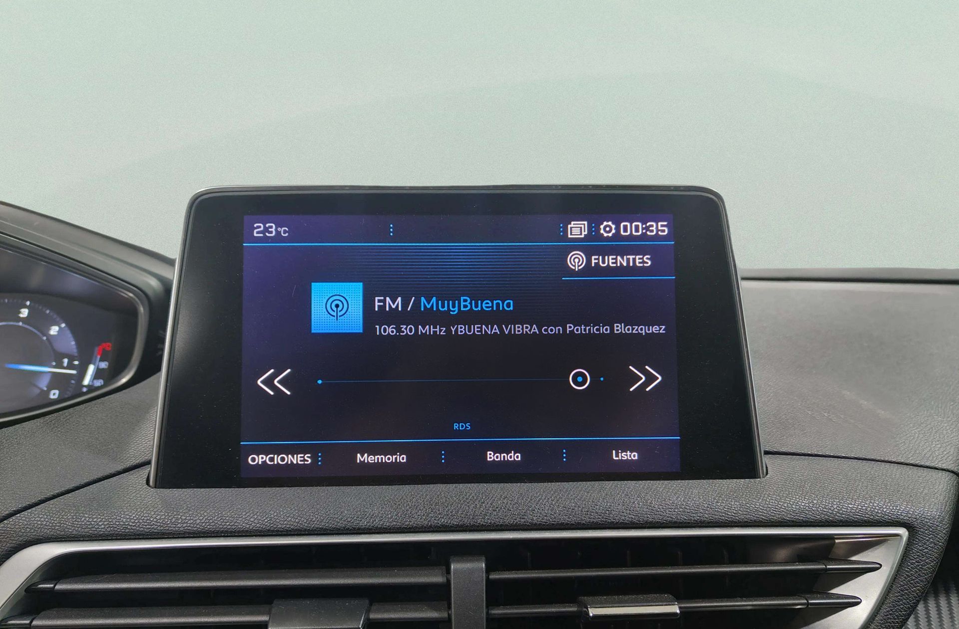 Peugeot 5008 1.6L BlueHDi Active EAT6 7 plazas - foto 37