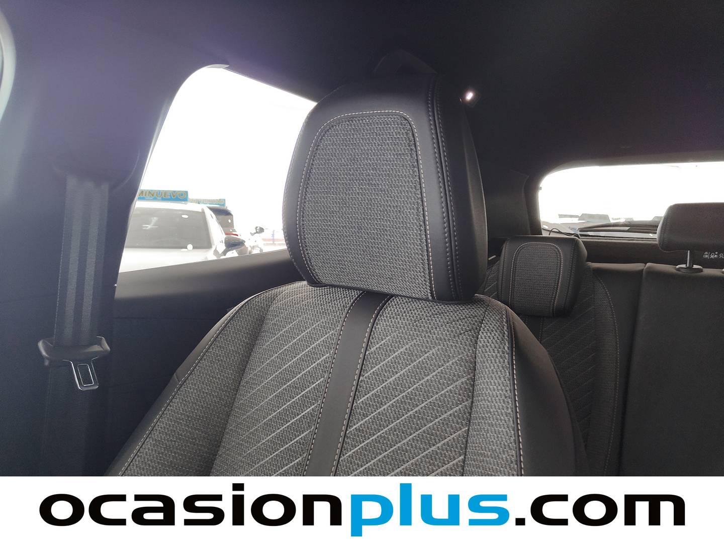 Extras del Peugeot 2008 Peugeot 2008 Allure Hybrid eDCS6 (145 CV)