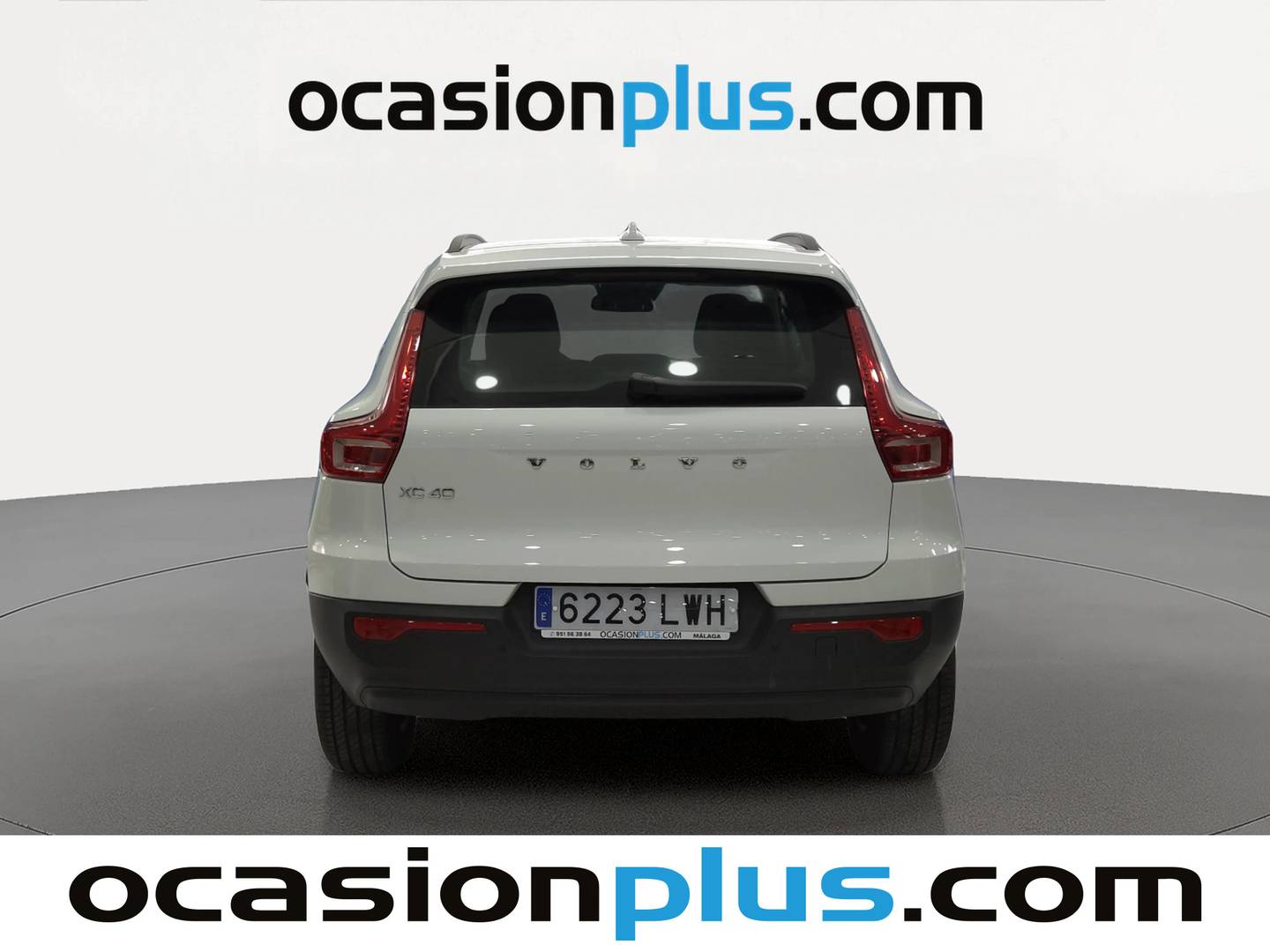Foto Volvo XC40 Volvo XC40 T2 Momentum Core Auto (129 CV)