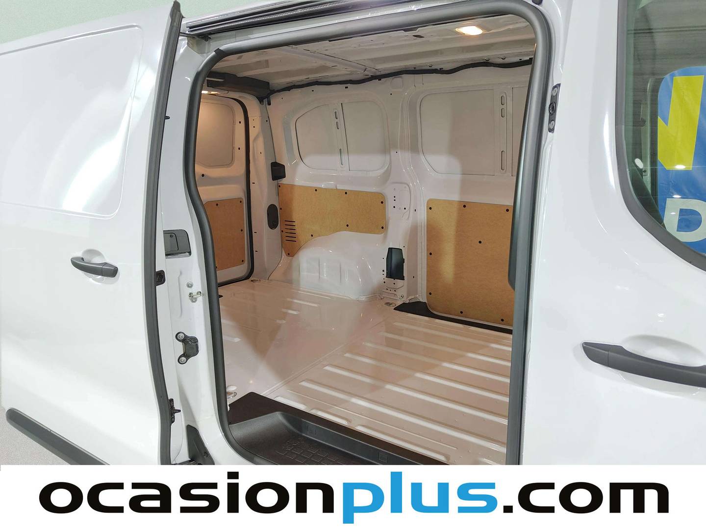 Fotos maletero Fiat Scudo Fiat Scudo Furgón M 1.5 Diésel (120 CV)