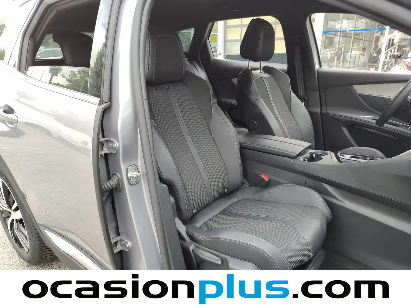 Foto Peugeot 3008 Hybrid Peugeot 3008 Hybrid GT eDCS6 (136 CV)