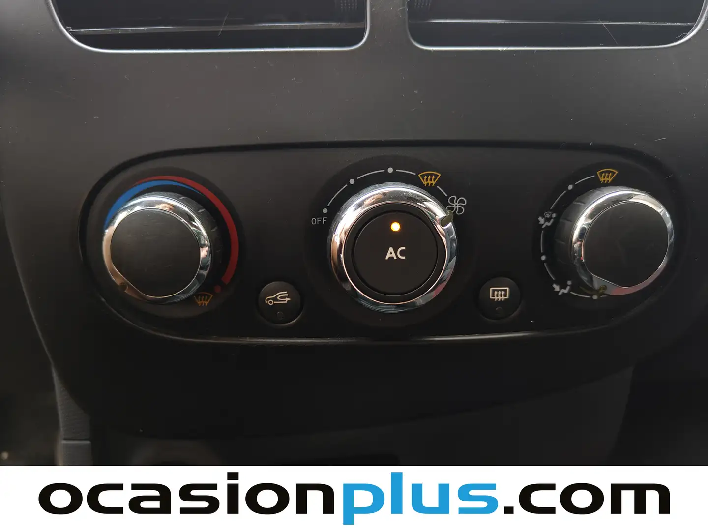 Foto Renault Clio Renault Clio 1.2 Authentique (75 CV)