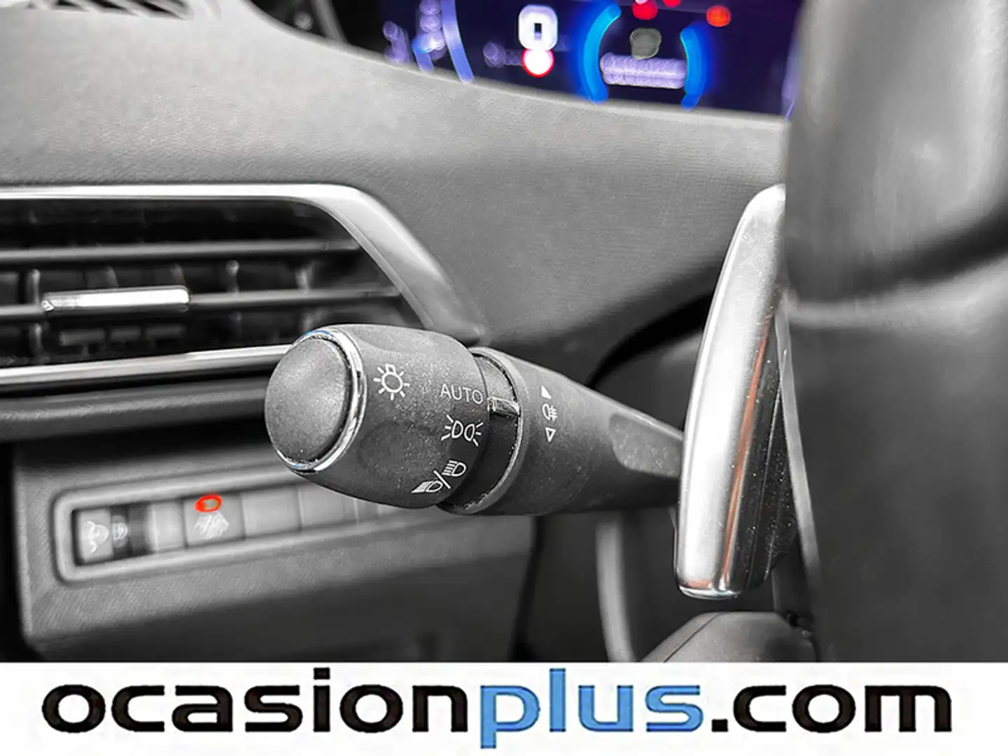 Foto Peugeot 3008 Peugeot 3008 PureTech 130 S&S Allure Pack EAT8  (130 CV)