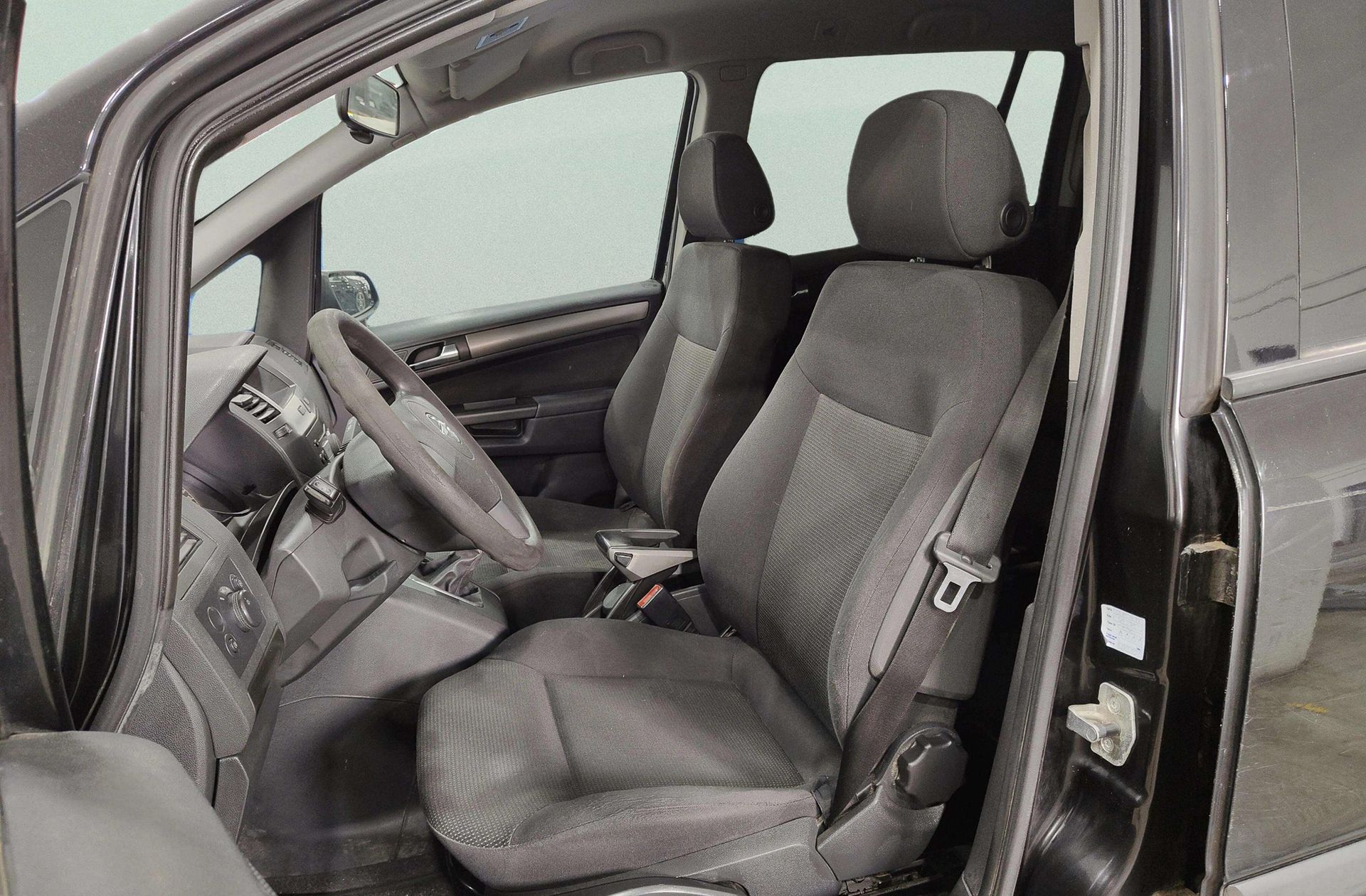Opel Zafira 1.9 CDTi Essentia 7 plazas - foto 8