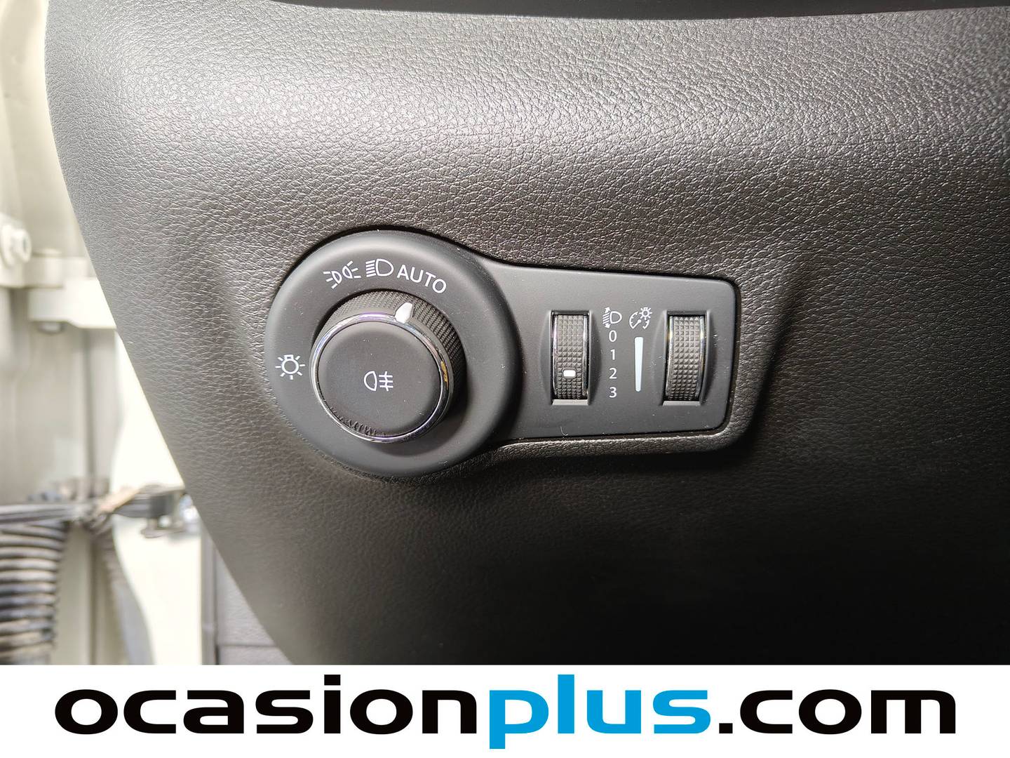 Equipamiento del Jeep Compass Jeep Compass 1.3 Gse T4 Longitude FWD MT (130 CV)
