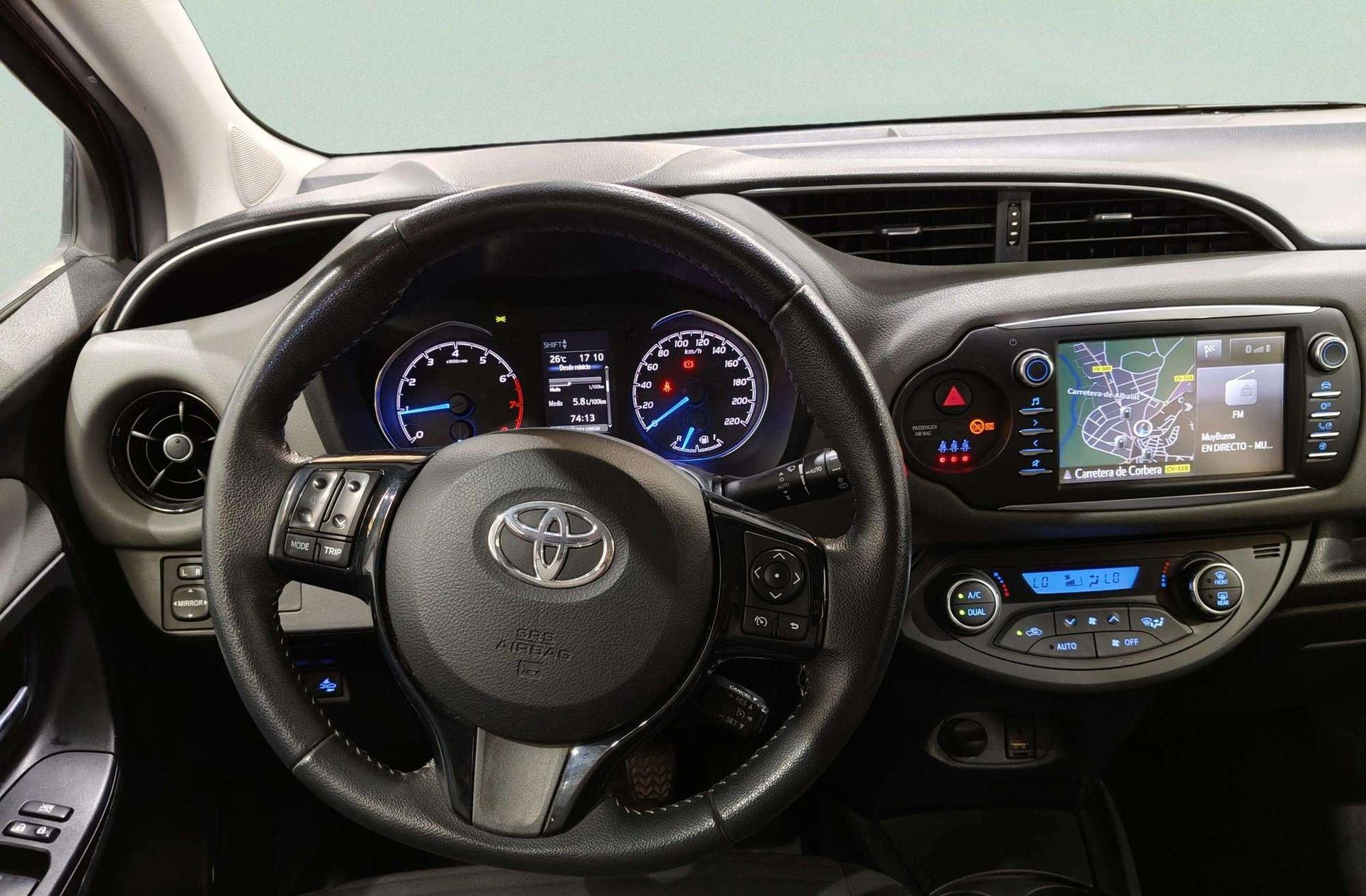Toyota Yaris 1.5 Active Tech - foto 22