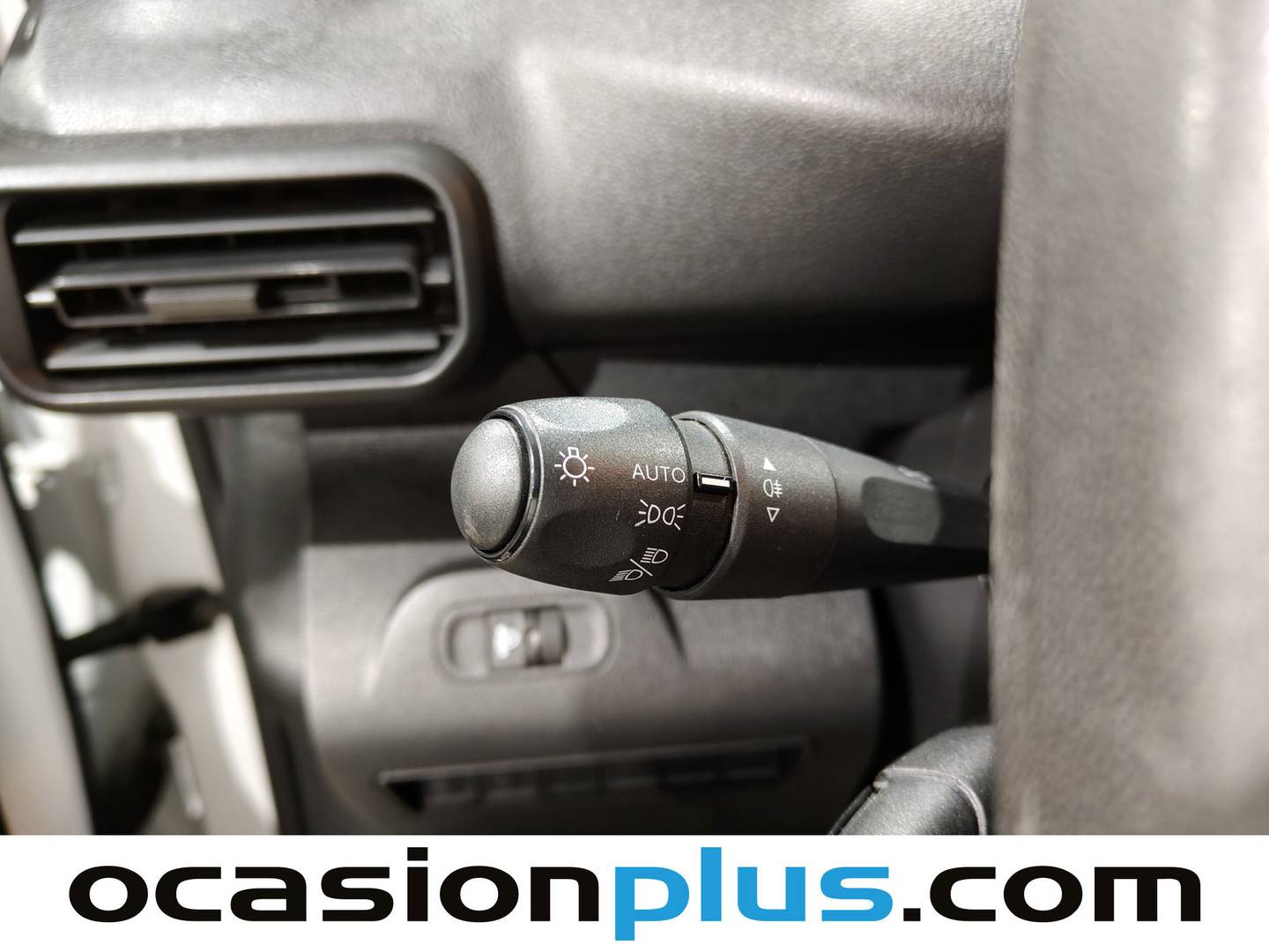 Foto Peugeot Partner Peugeot Partner BlueHDi 100 S&S Pro Standard 600kg (98 CV)