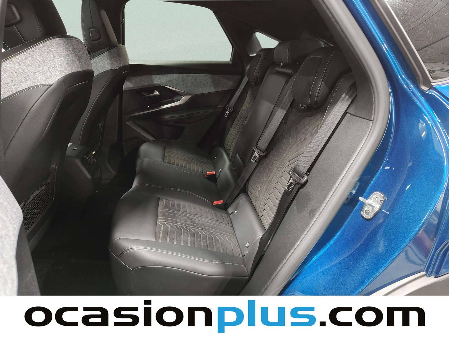 Foto asientos traseros Peugeot 3008 Hybrid Peugeot 3008 Hybrid GT eDCS6 (136 CV)