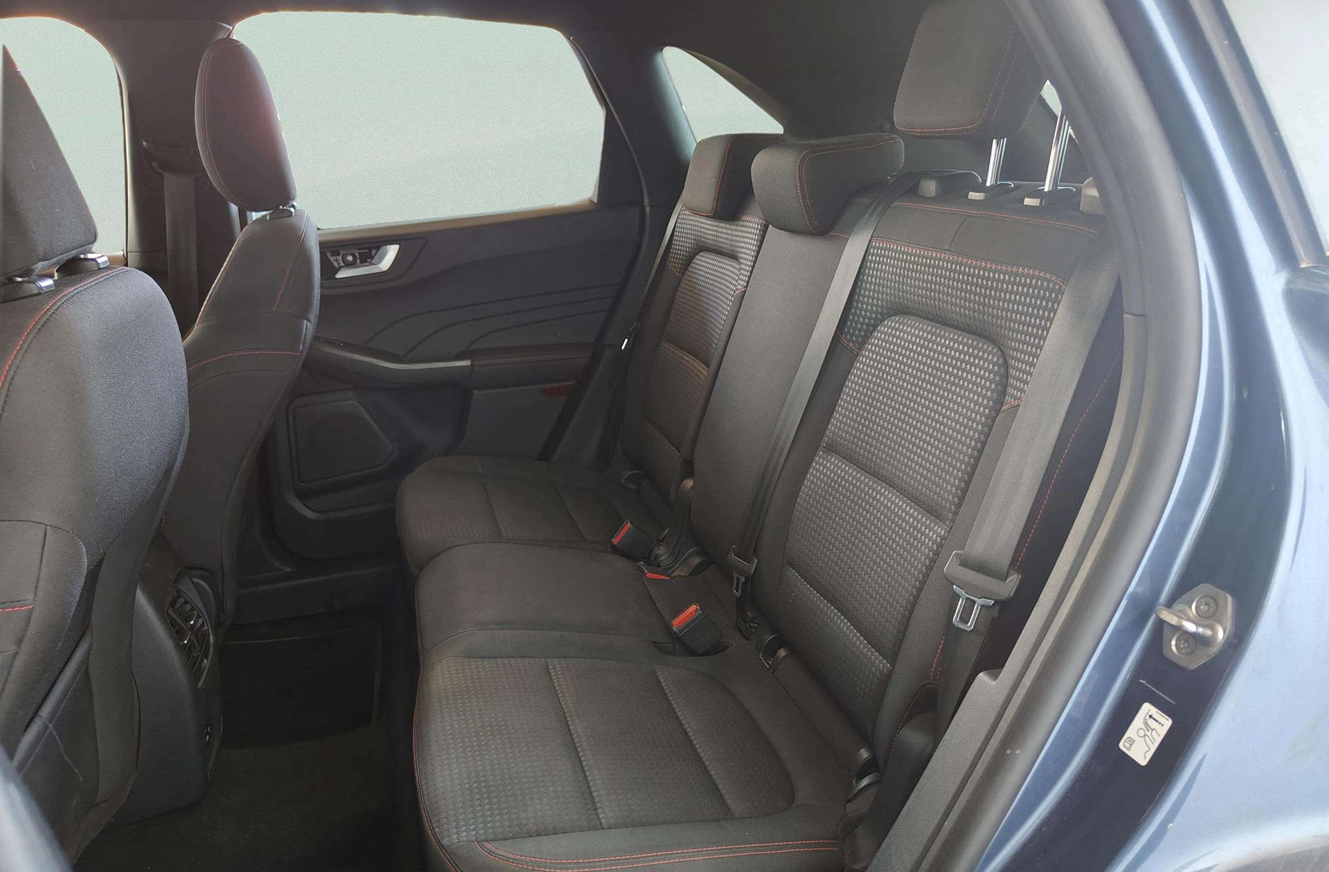Ford Kuga 1.5 EcoBlue ST-Line - foto 12