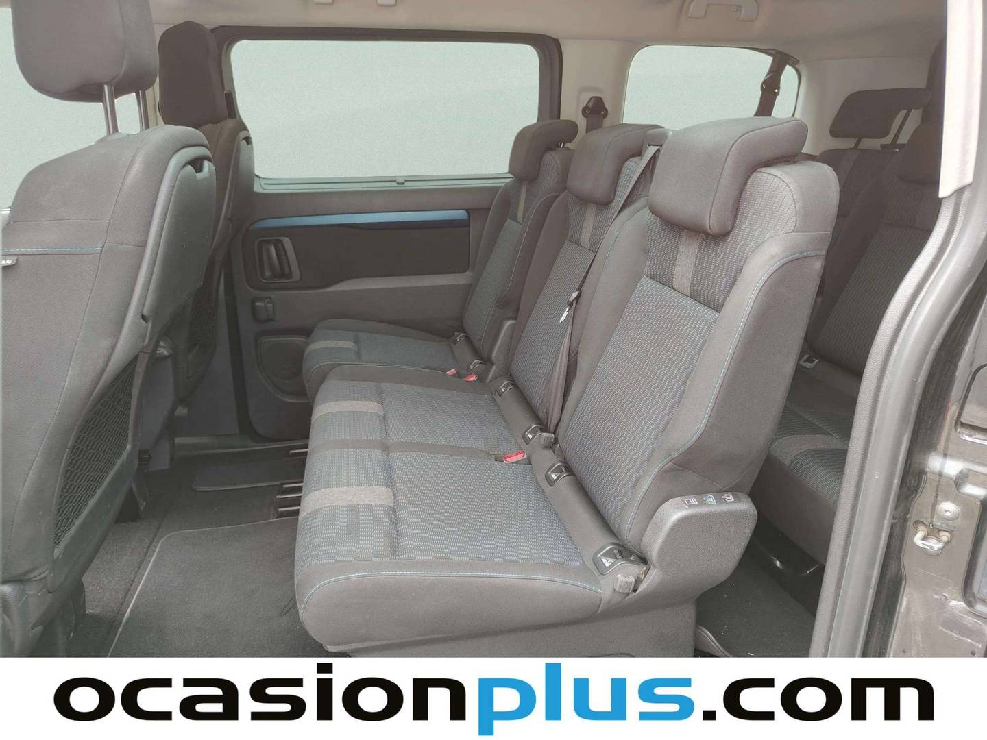 Foto asientos traseros Peugeot Traveller Peugeot Traveller 2.0 BlueHDi Active EAT6 Standard (180 CV) 8 Plazas