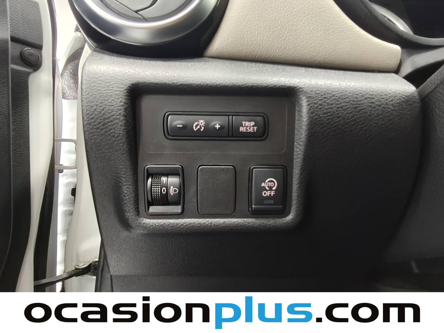 Equipamiento del Nissan Micra Nissan Micra IG-T 100 Acenta (100 CV)