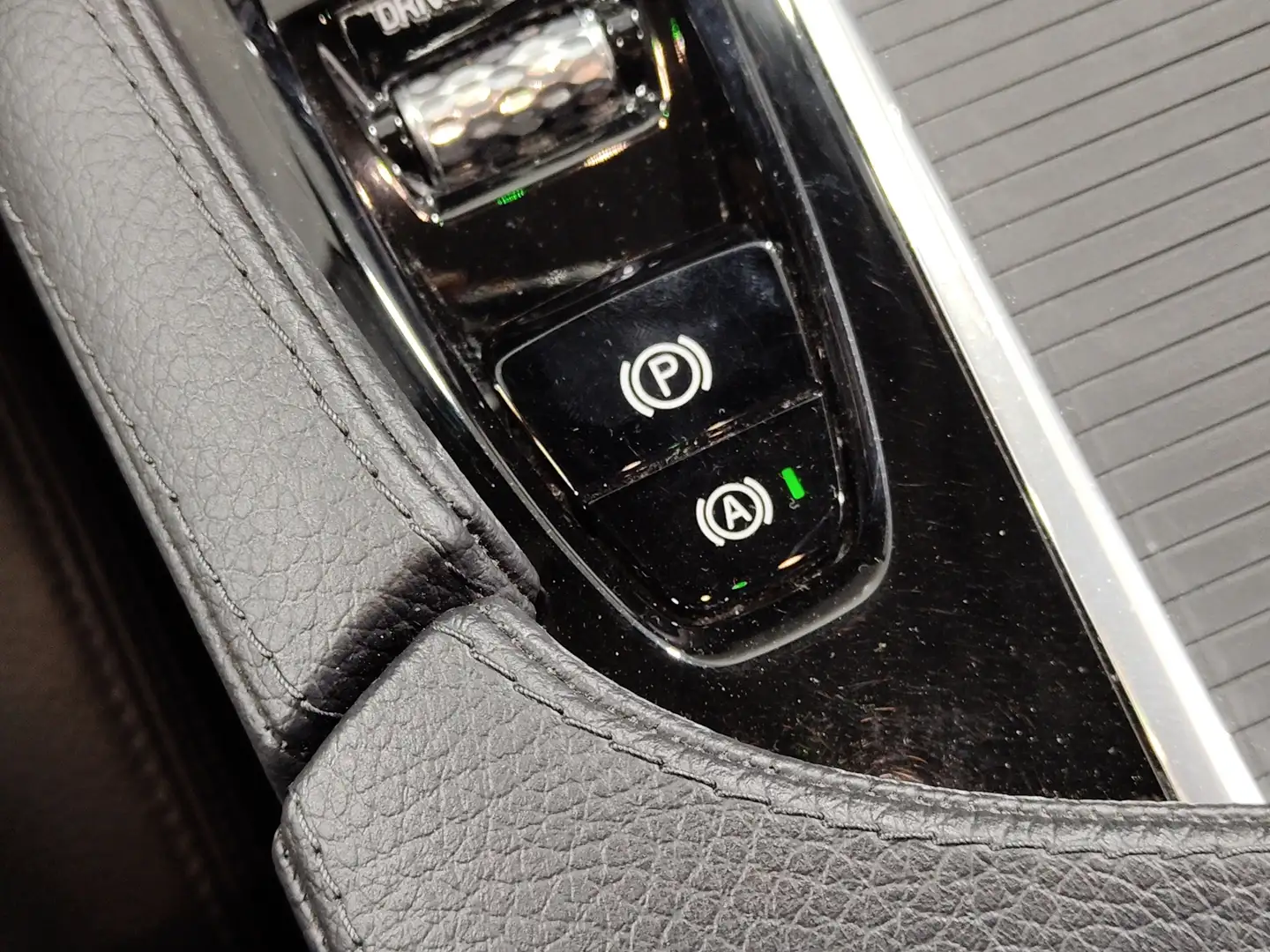 Foto Volvo S90 Volvo S90 2.0 D4 Momentum Auto (190 CV)