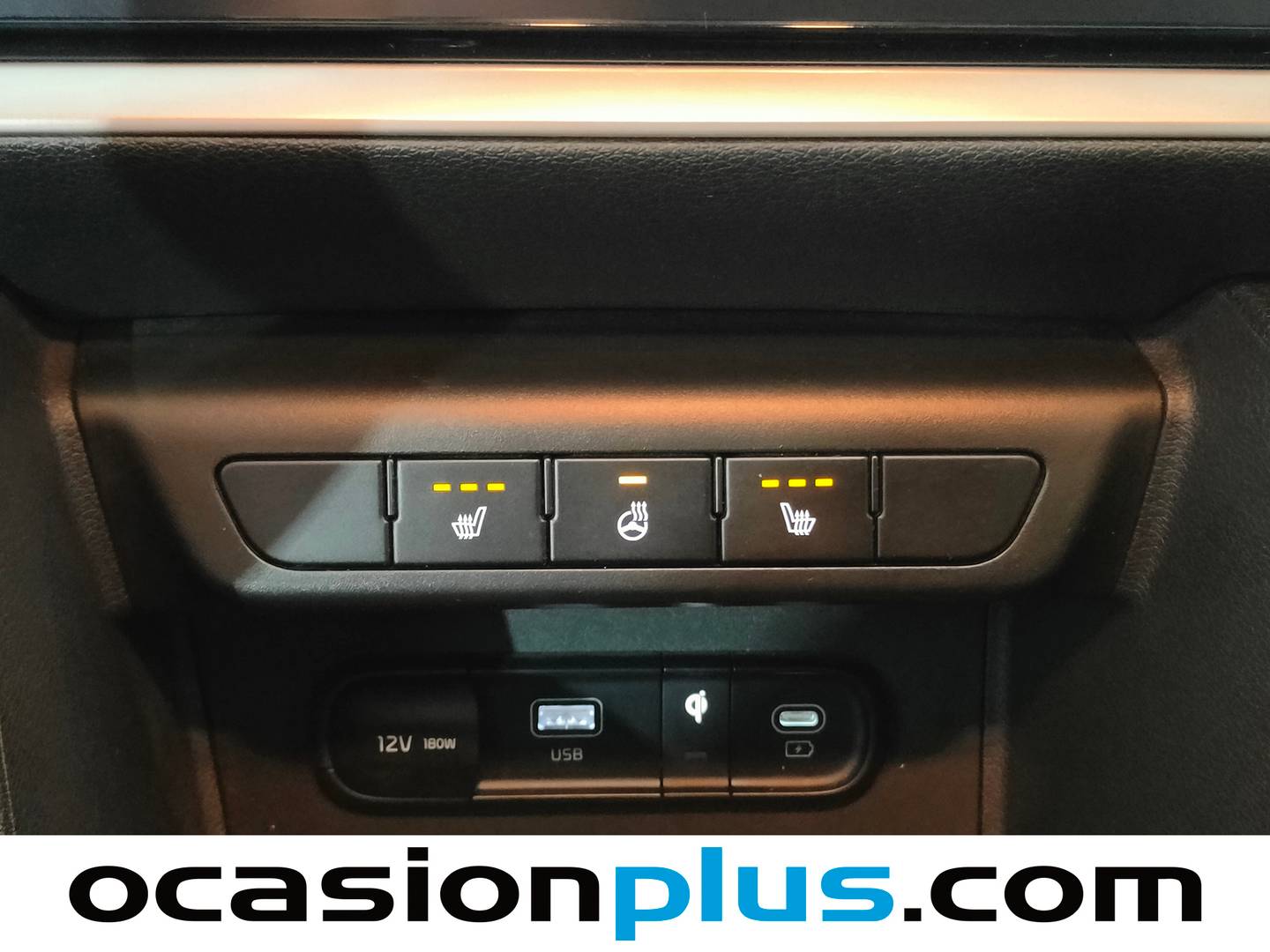 Extras y acabados del KIA Sportage Kia Sportage 1.6 T-GDi MHEV Tech 4x2 (150 CV)