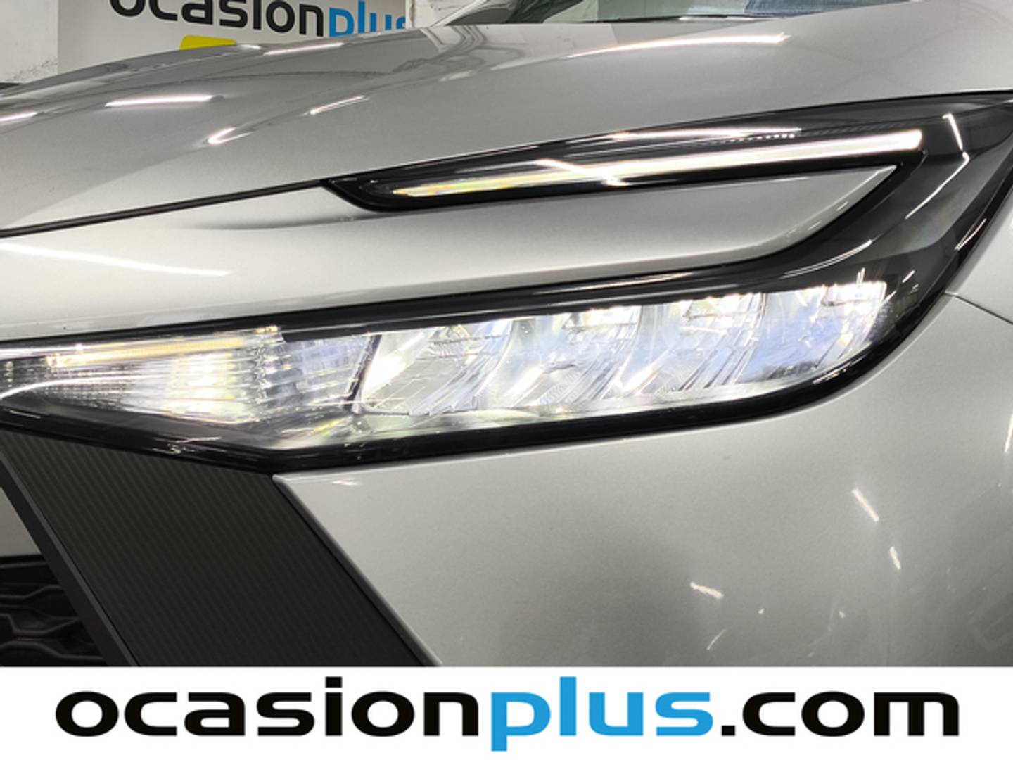 Extras del Toyota C-HR Toyota C-HR 140H Advance (140 CV)