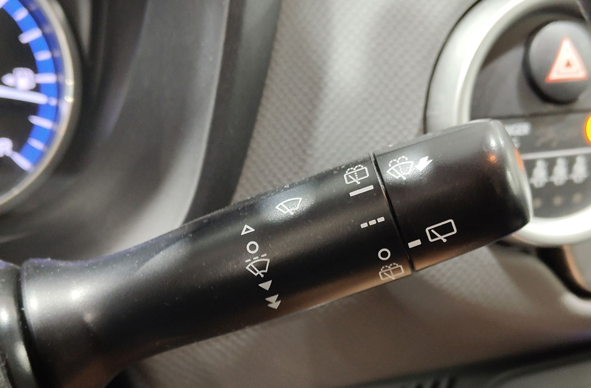 Toyota Yaris 1.5 Hybrid Active - foto 23