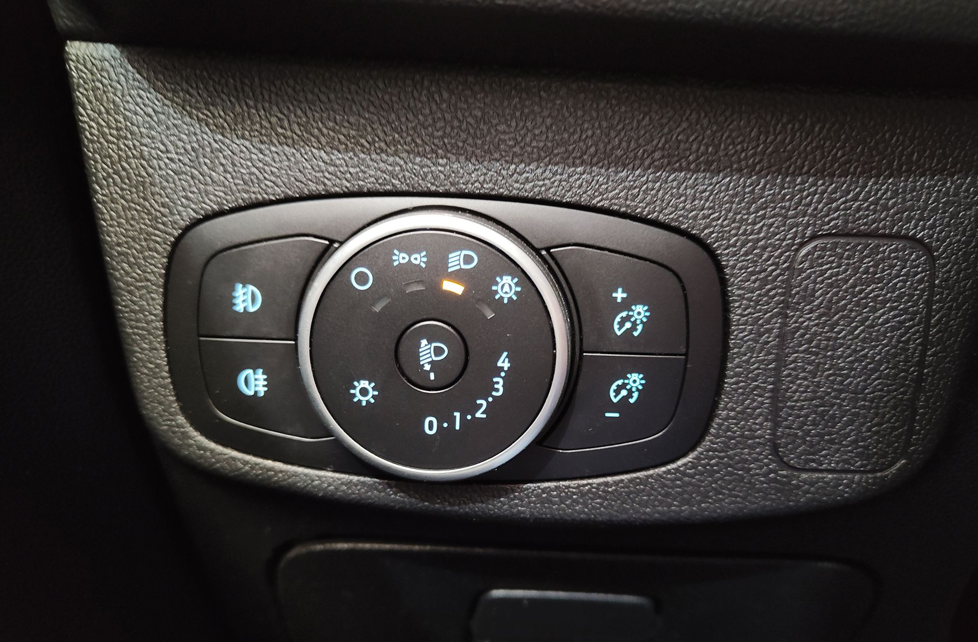 Ford Focus 1.5 EcoBlue Trend Edition - foto 20