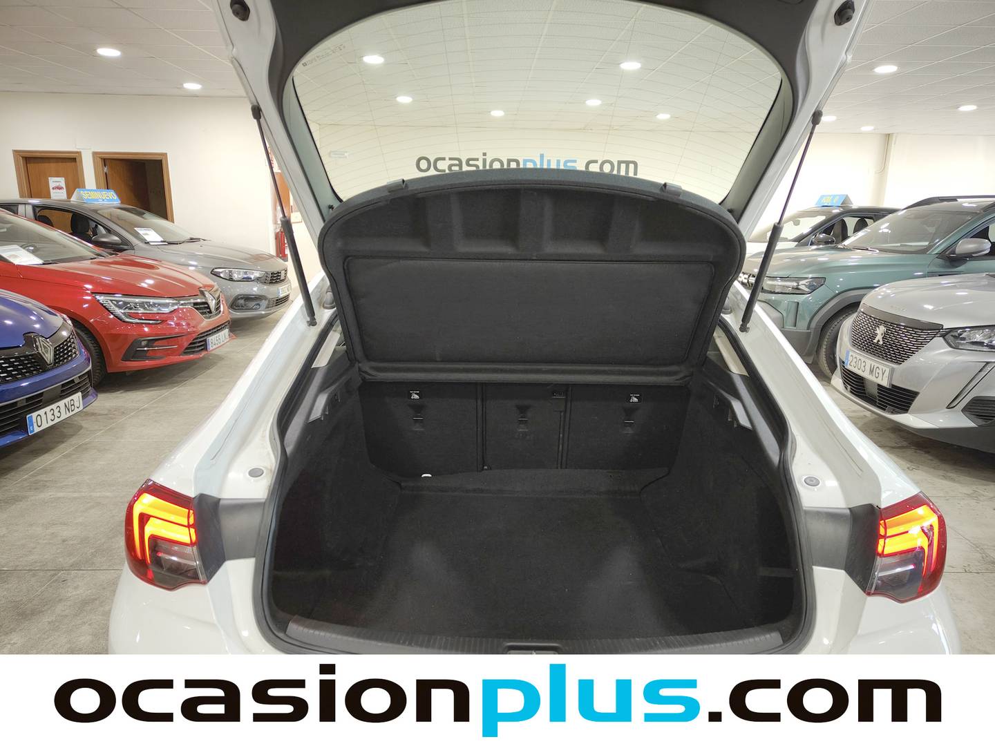 Fotos maletero Opel Insignia Opel Insignia 2.0T SHT Business Elegance AT9 (170 CV)