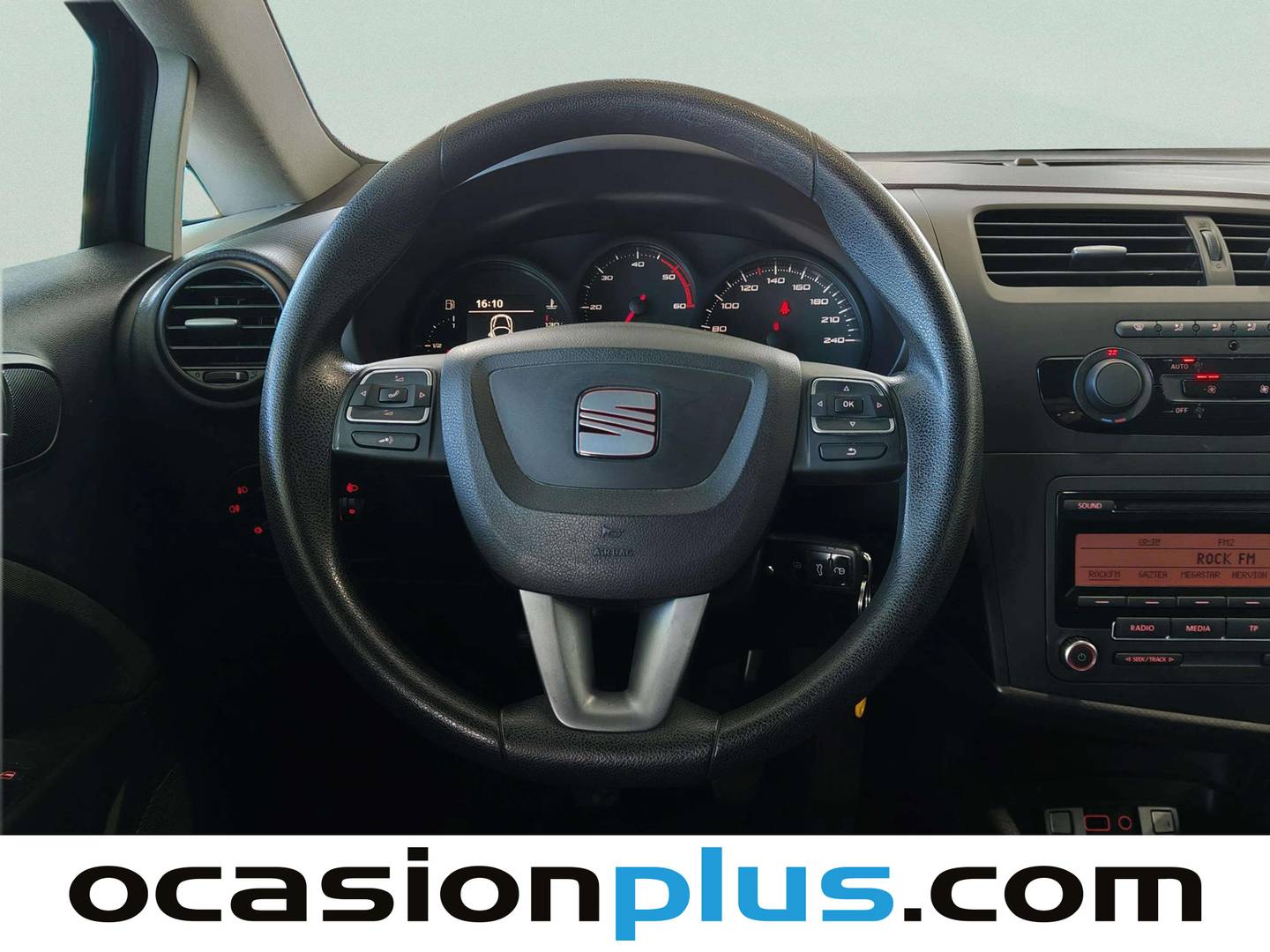 Extras y acabados del Seat León Seat León 1.6 TDI Reference Copa (105 CV)