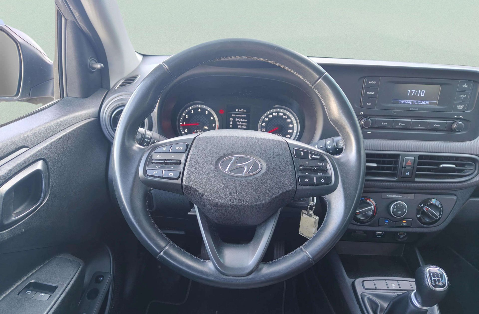 Hyundai i10 1.0 Essence - foto 17