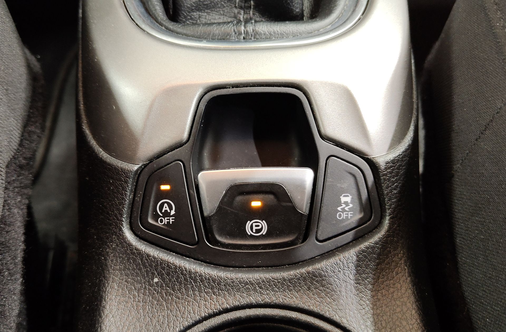 Jeep Compass 1.4 MultiAir Sport 4x2 - foto 29